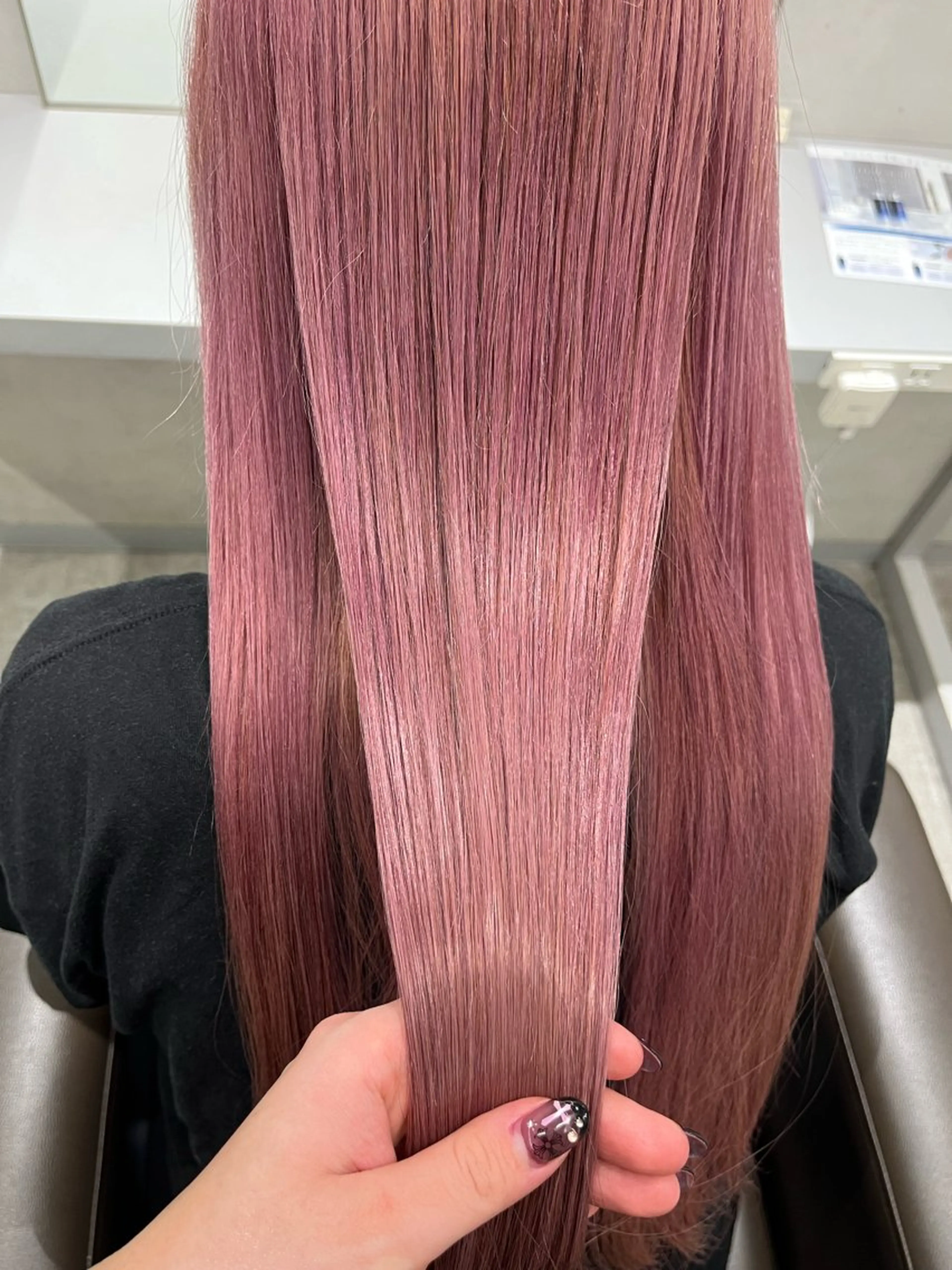 カラー kiitos西梅田所属・モカ／ カラーモデル募集中のヘアスタイル