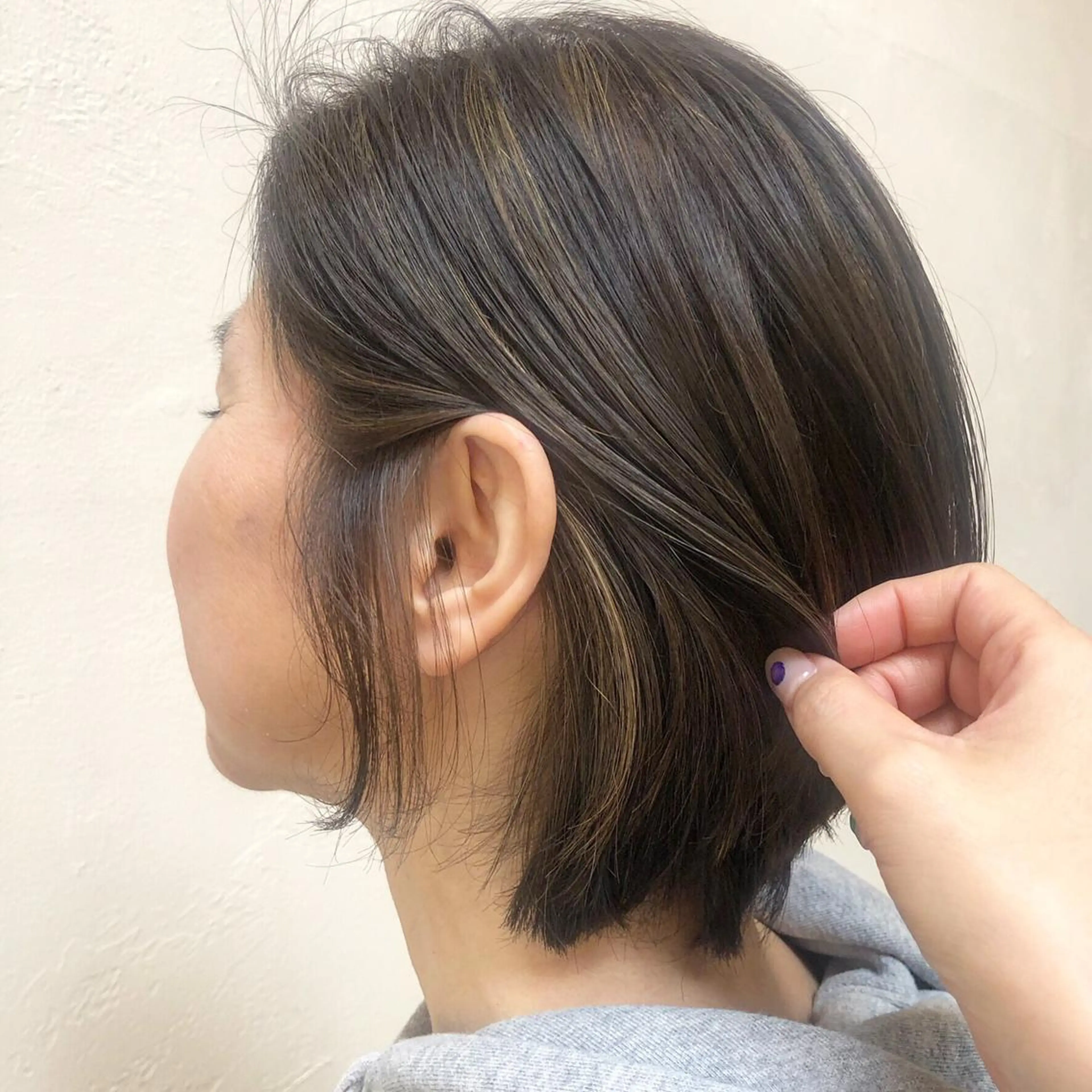 ショート カラー アディクシーカラー 透明感カラー ハイライトカラー インナーカラー ハイライト luve heart's And Be  minamisemba所属・脇坂 佳世の眉毛・アイブロウイメージ