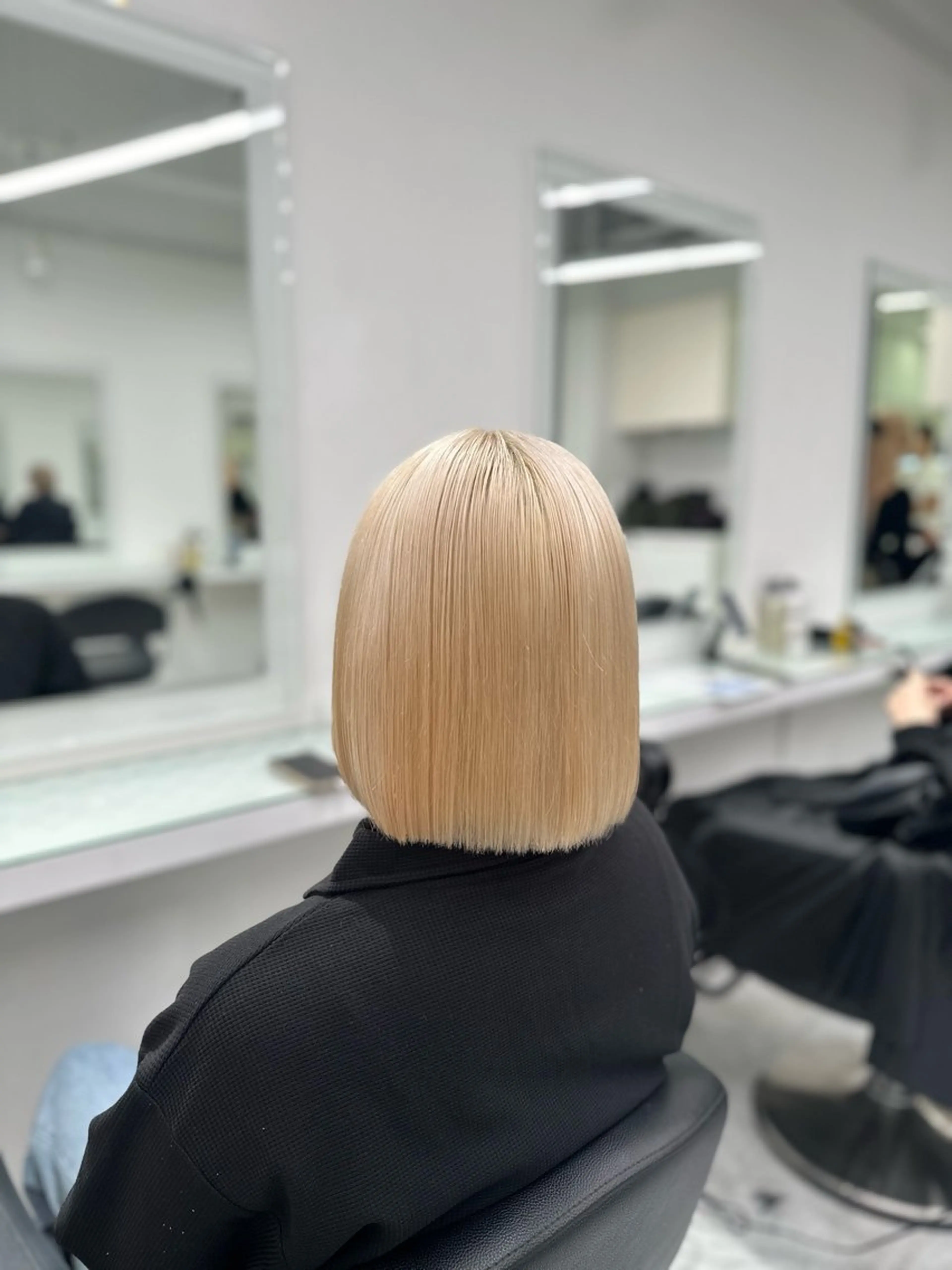 セミロング カラー ヘアカラー トリートメント ヘッドスパ ヘアセット ❄最強かわいいカラー ❄️MINA❄️のヘアスタイル