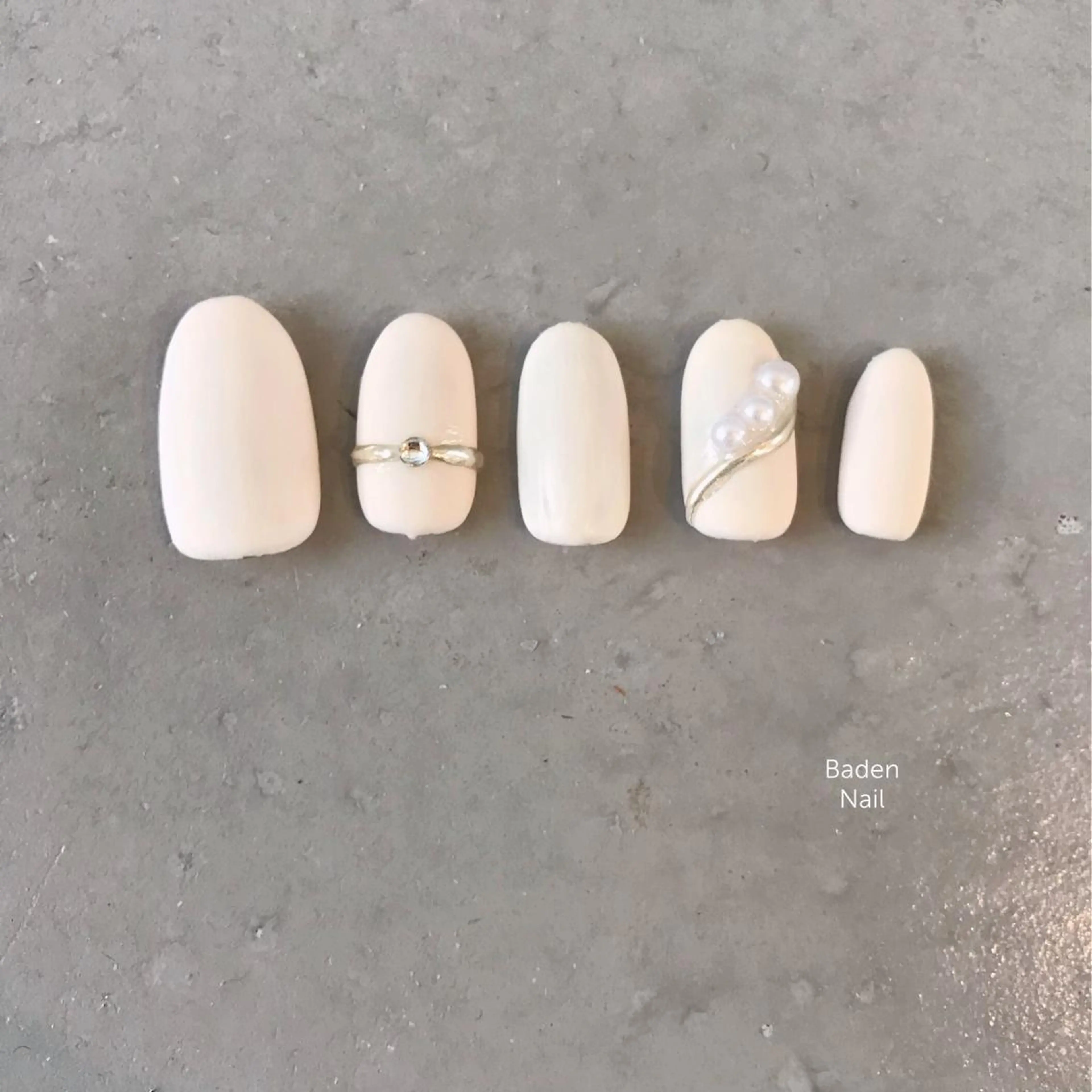 ネイル アートネイル マットネイル ミラーネイル ブライダルネイル ハンドネイル Baden Nail ﾊﾞ-ﾃﾞﾝ ﾈｲﾙのネイルデザイン