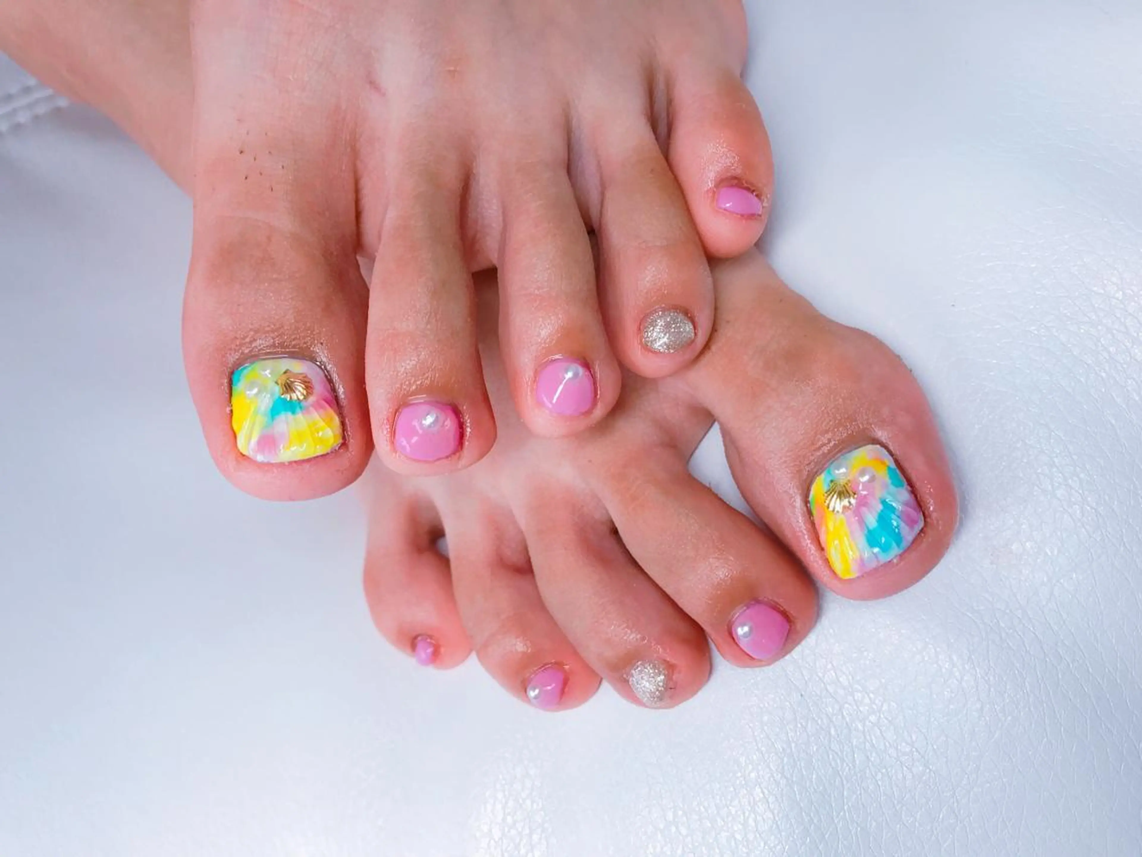 ネイル 夏ネイル 【カメレオン】 上村 祥子のヘアスタイル