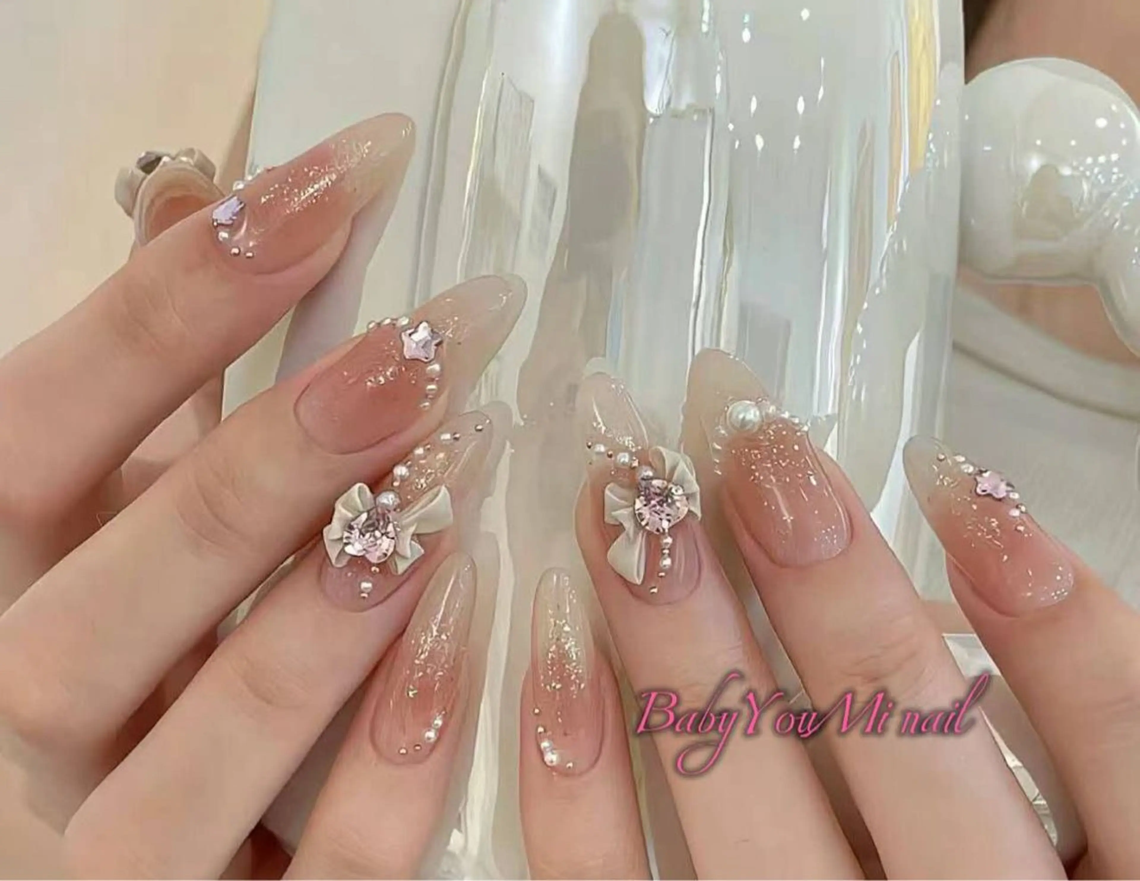 ネイル オーロラネイル フラワーネイル フットネイル フレンチネイル ジェルネイル ハンドネイル BabyYouMi nailのネイルデザイン