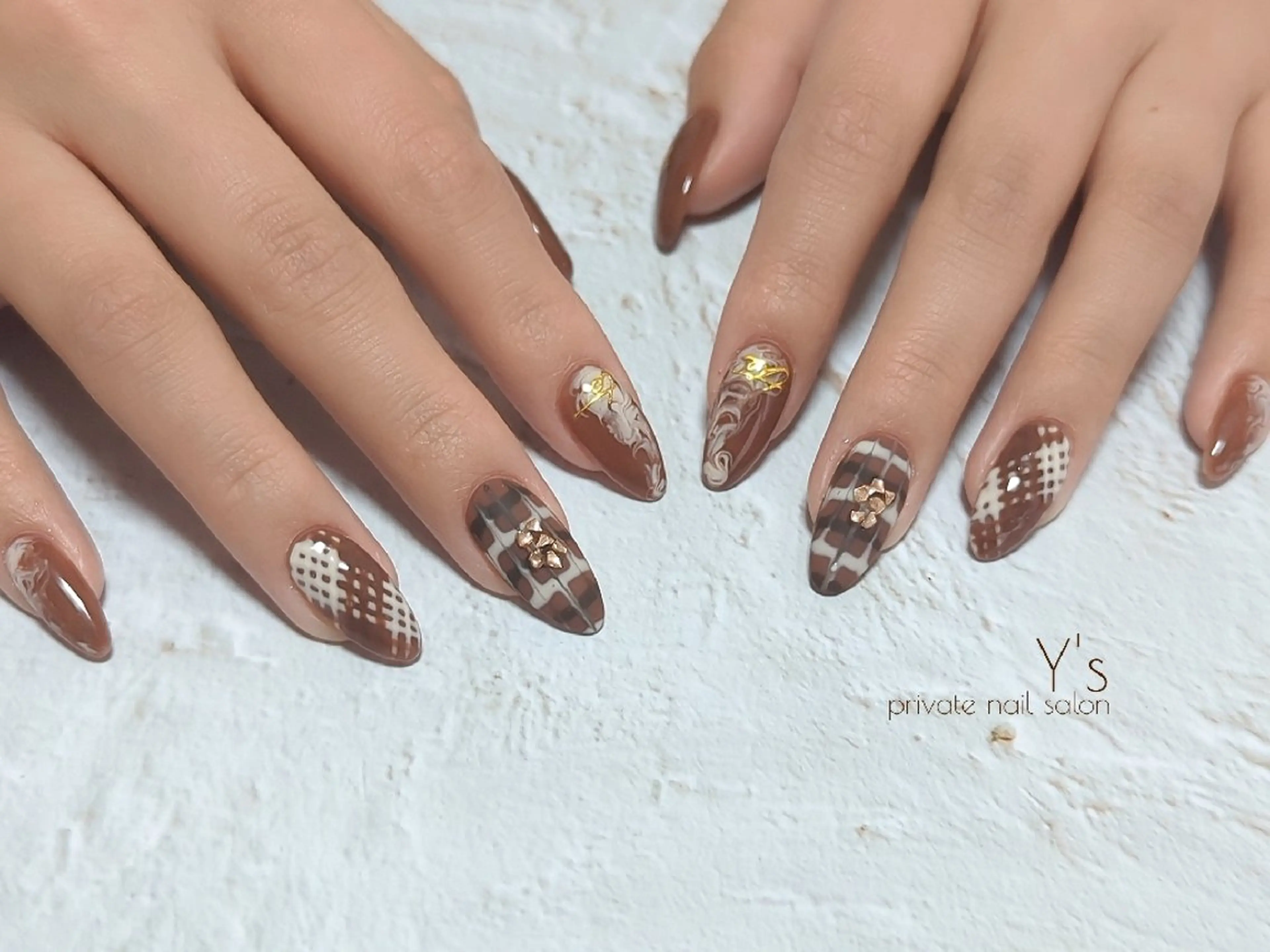 ネイル ハンドネイル YUMI NAGAI  のネイルデザイン