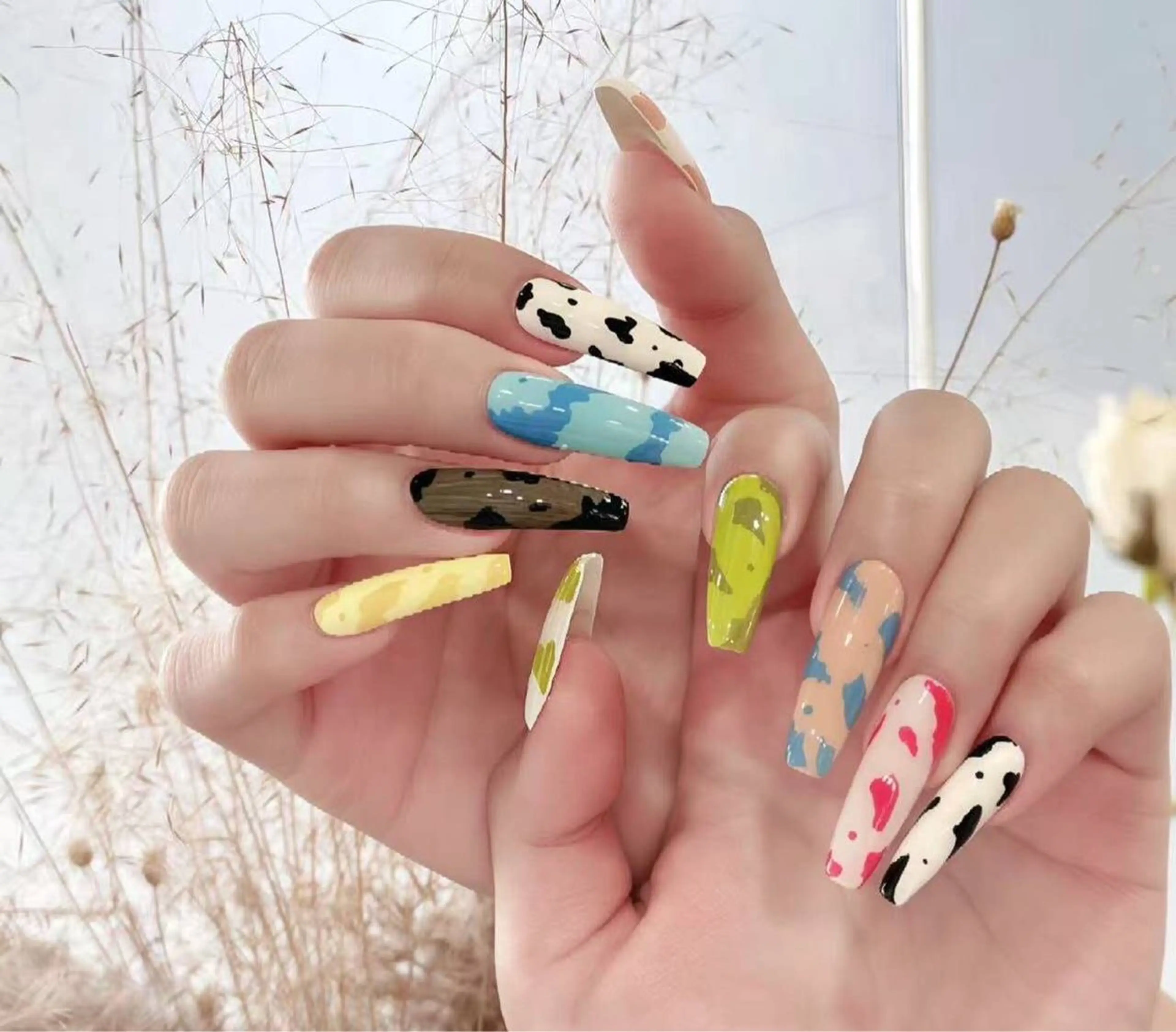 ネイル オーロラネイル フラワーネイル フットネイル フレンチネイル ジェルネイル ハンドネイル BabyYouMi ねねのネイルデザイン