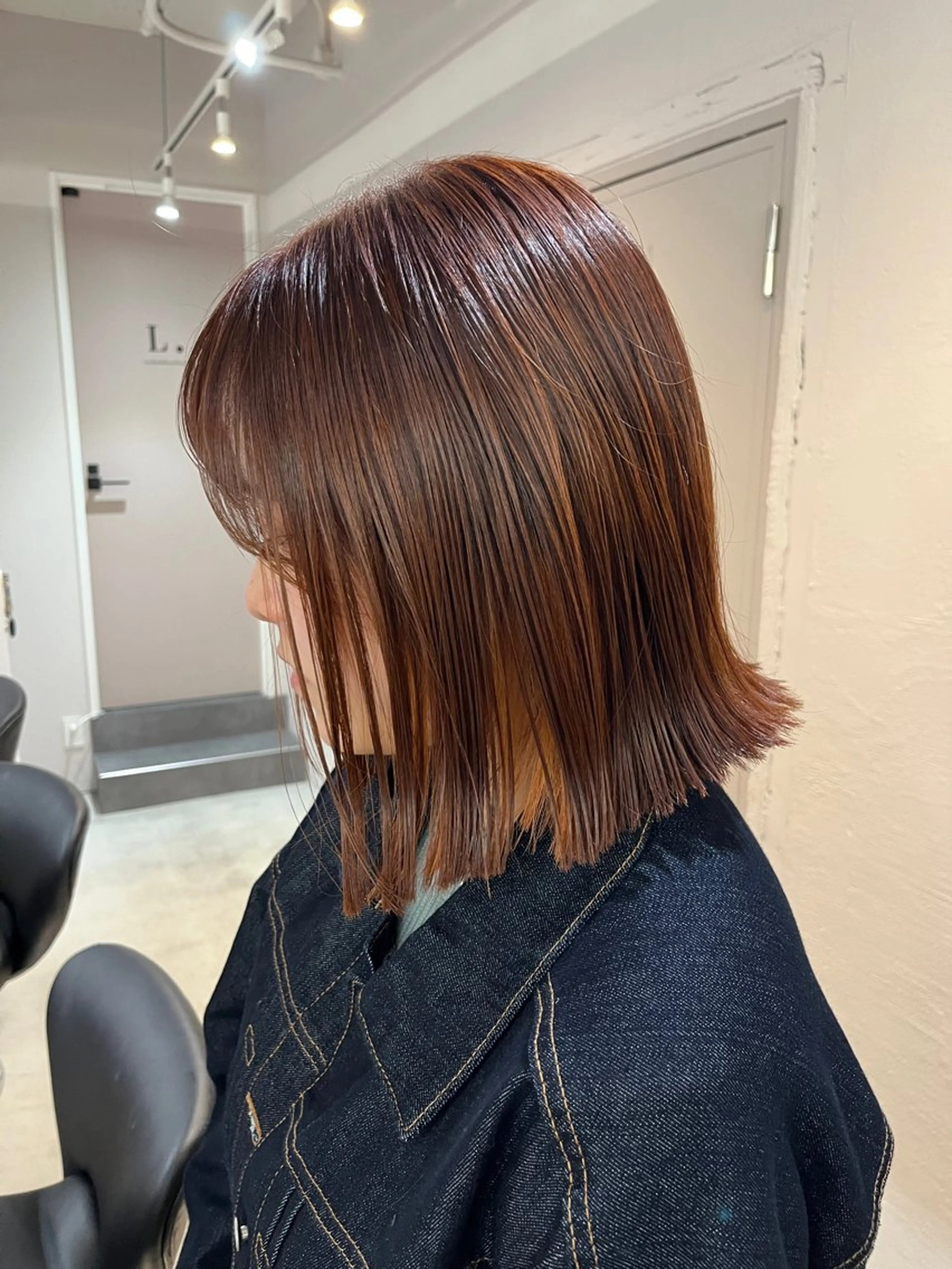 ミディアム カラー REAL【レアル】所属・グレージュ/透け感 カラー/透明感カラーのヘアスタイル