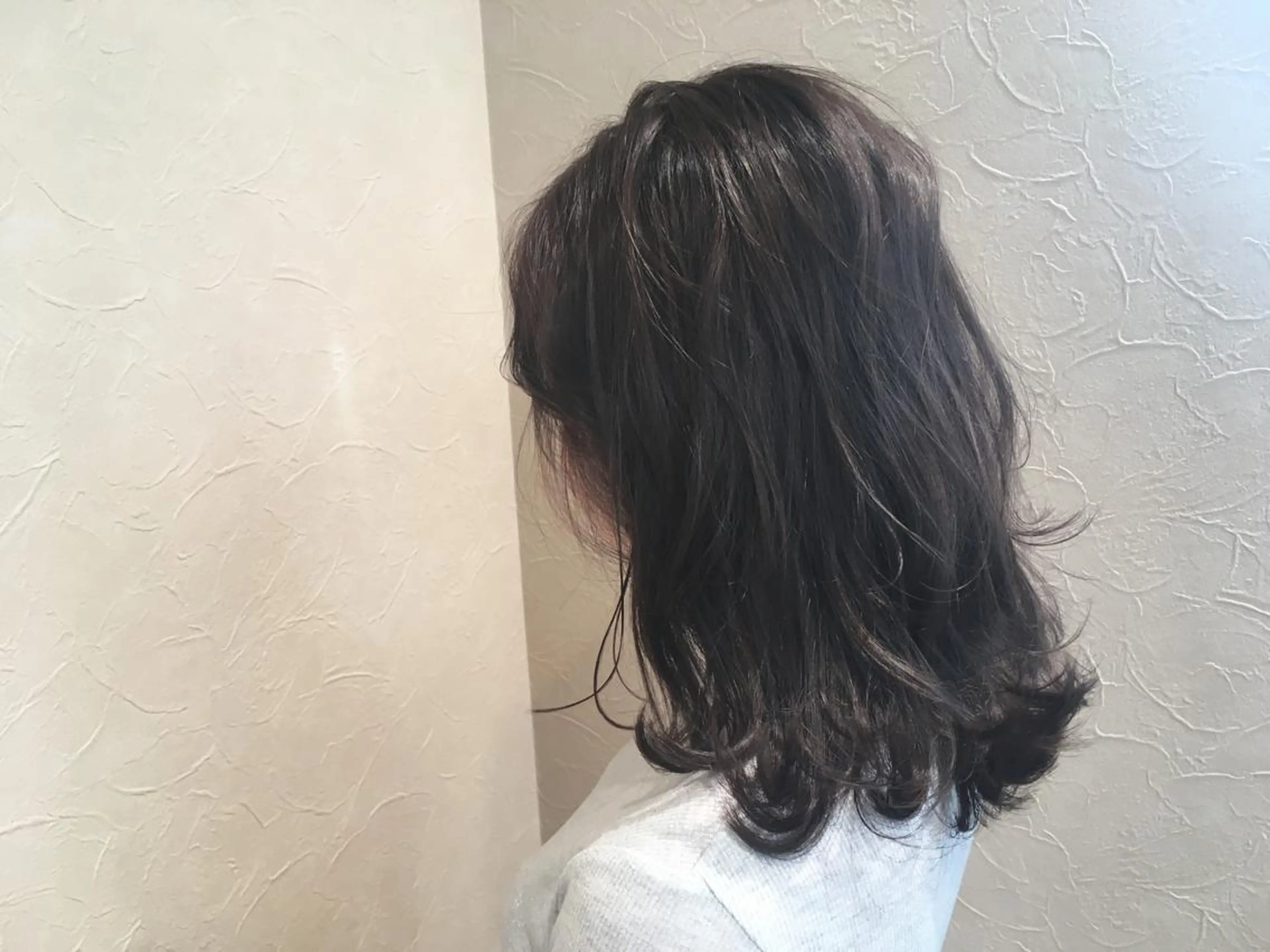 セミロング カラー kiyoshi nakazaki所属・kiyoshi🌱 megumiのヘアスタイル