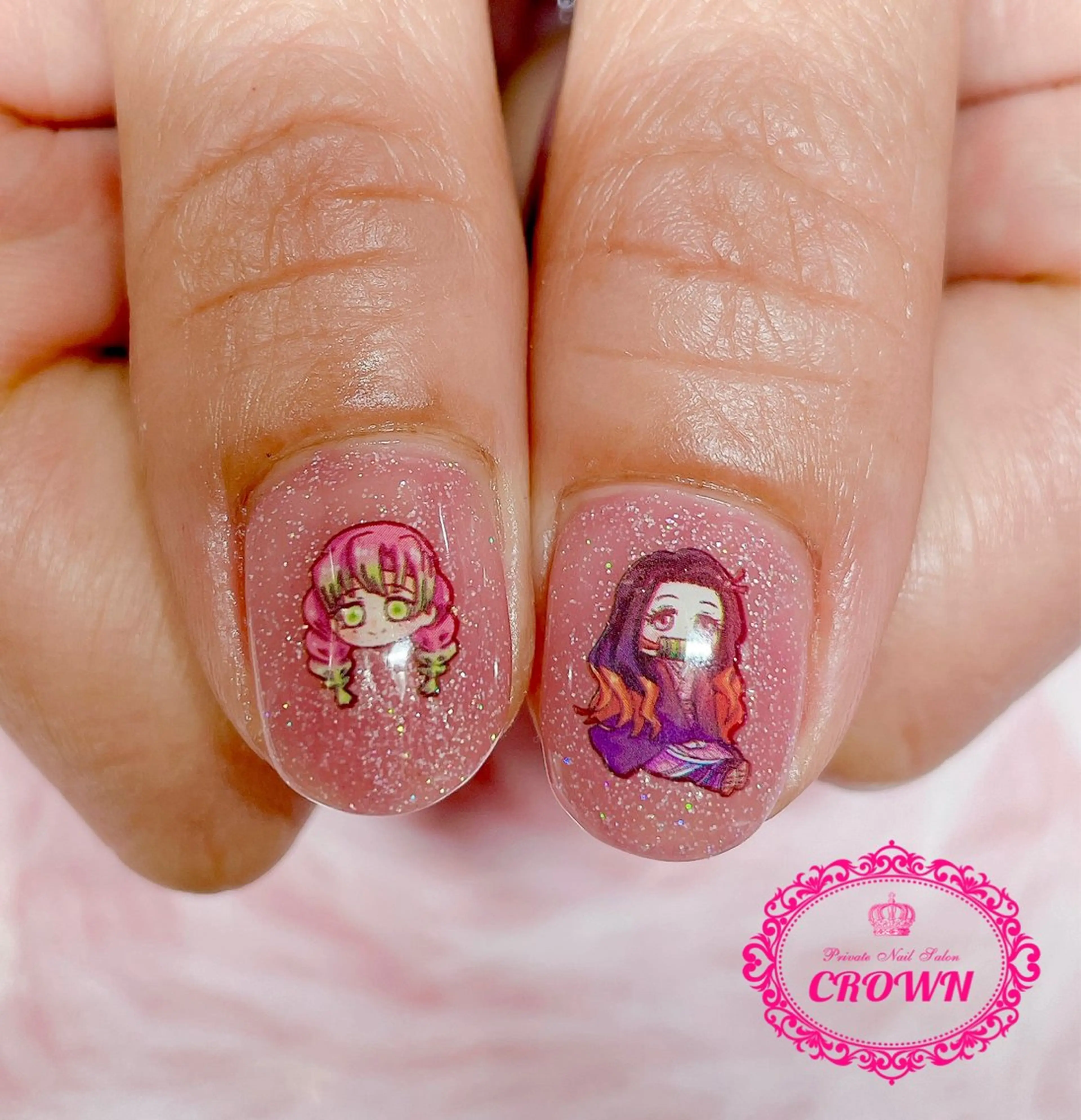 ネイル CROWN プライベートサロンのネイルデザイン