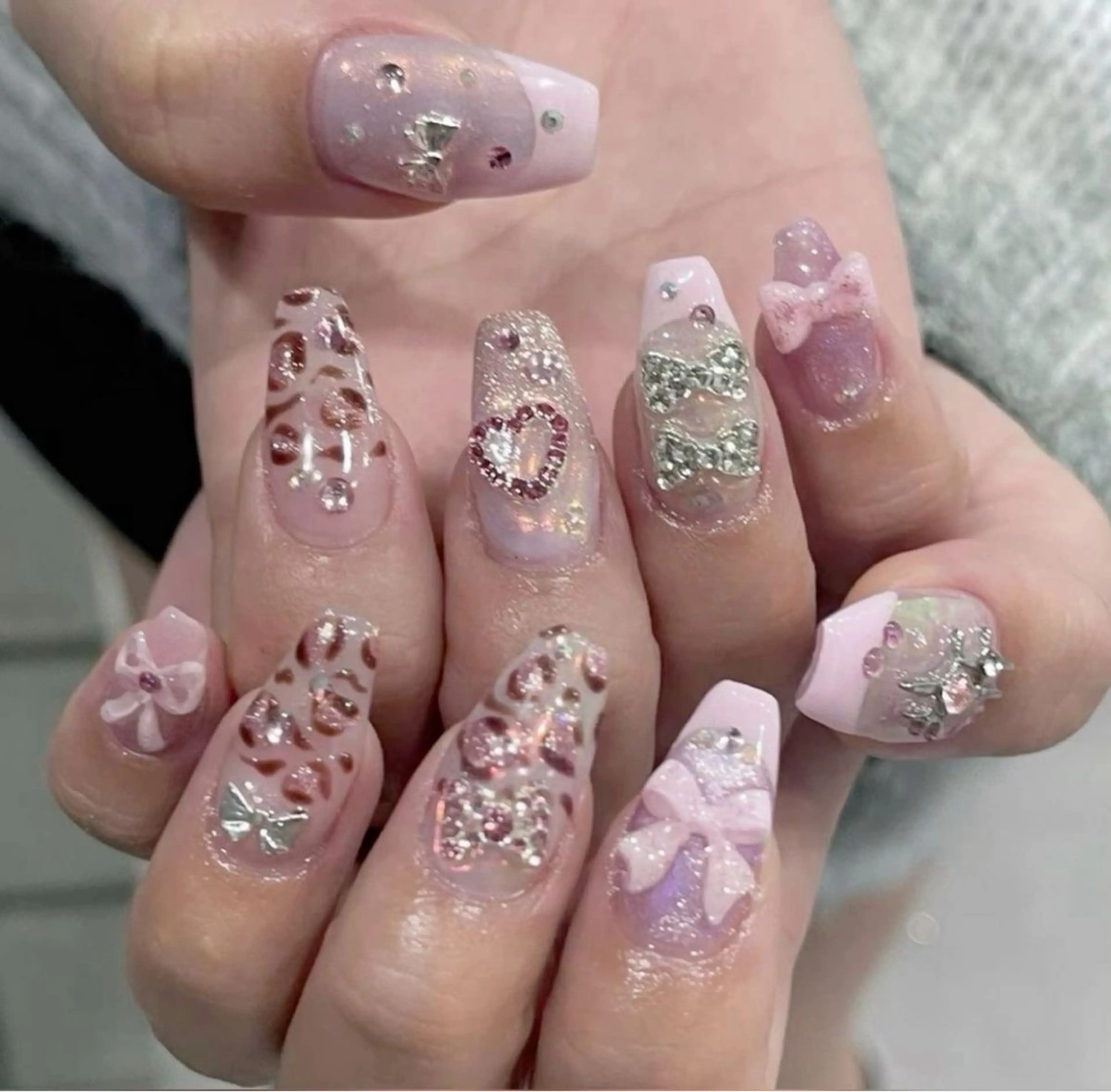 ネイル フレンチネイル ガラスフレンチ グラデーション マグネットネイル ミラーネイル Lee Nailsのネイルデザイン