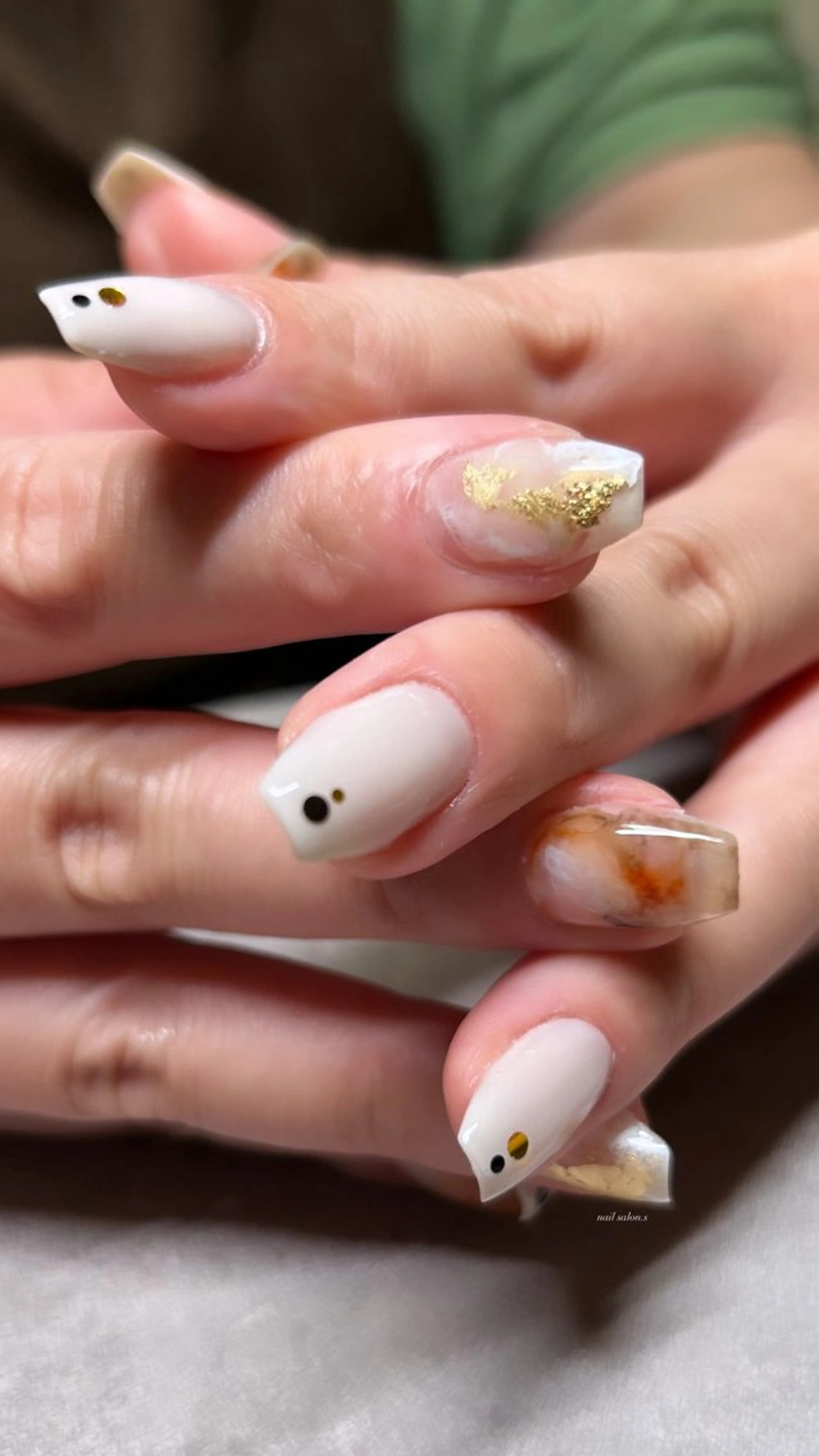 ネイル 関山 志乃のネイルデザイン