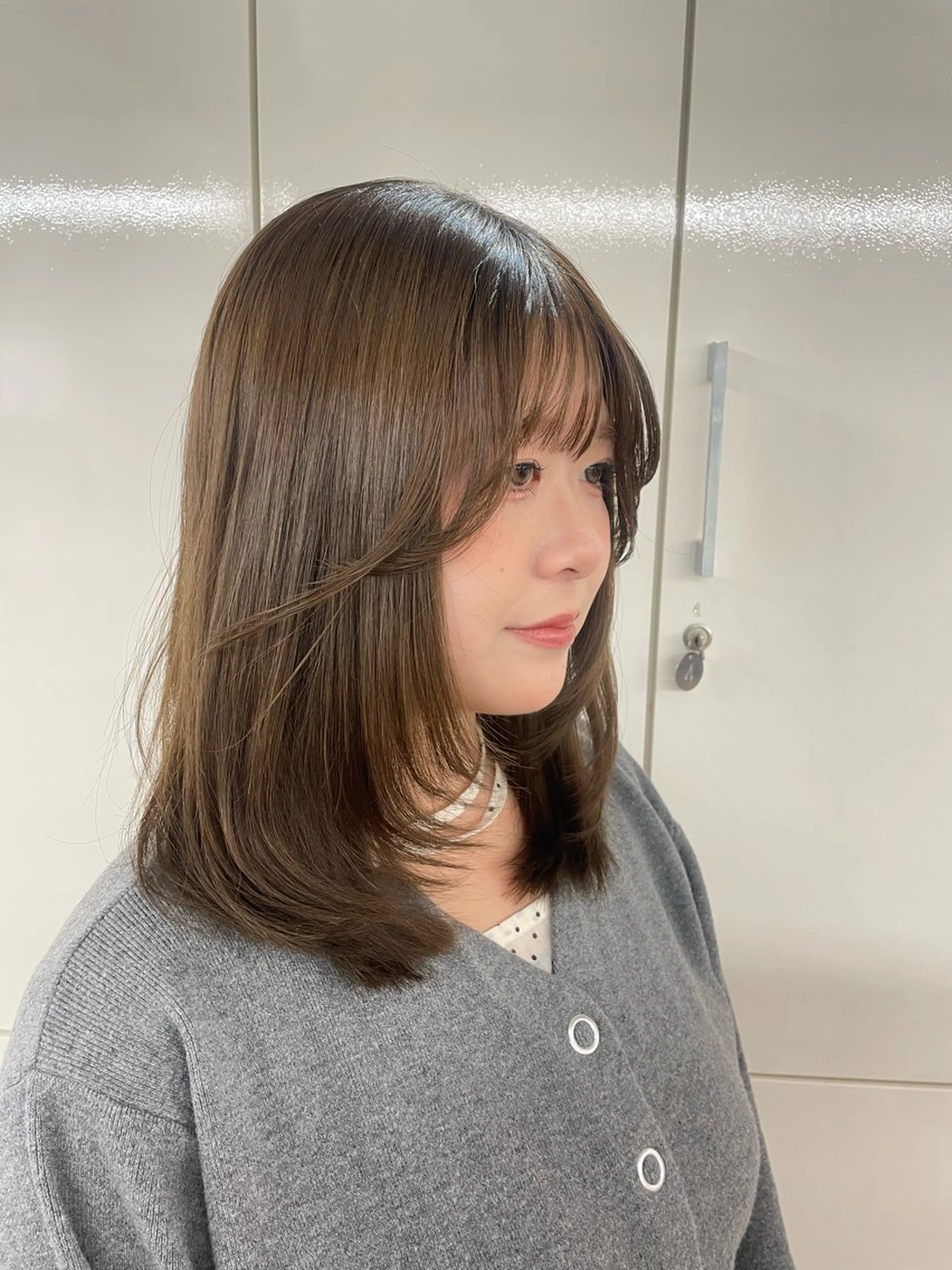 セミロング elena byartefice所属・安達 萌花のヘアスタイル