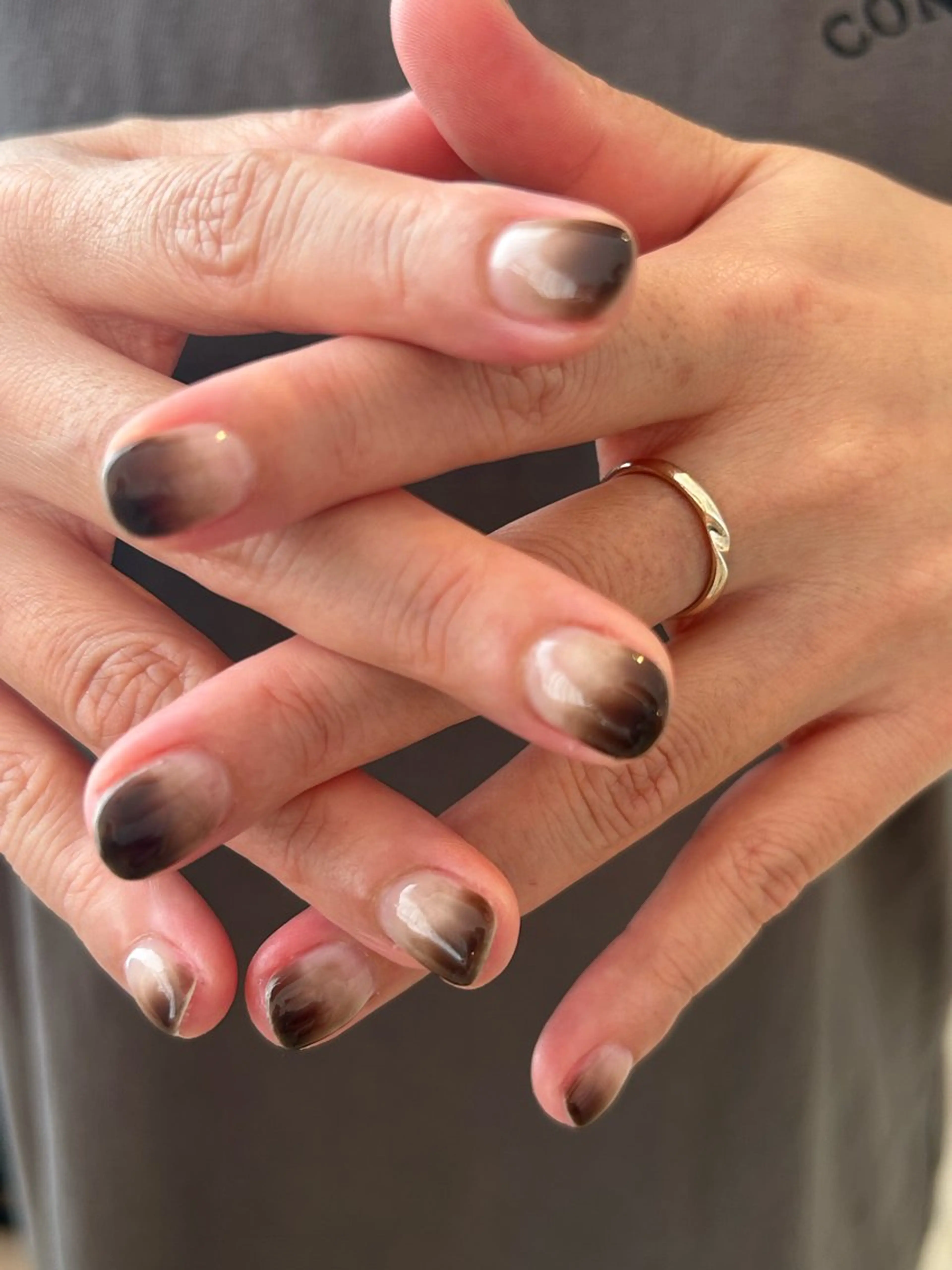 ネイル ブラウン グラデーション katarina🪐 filonnailのネイルデザイン