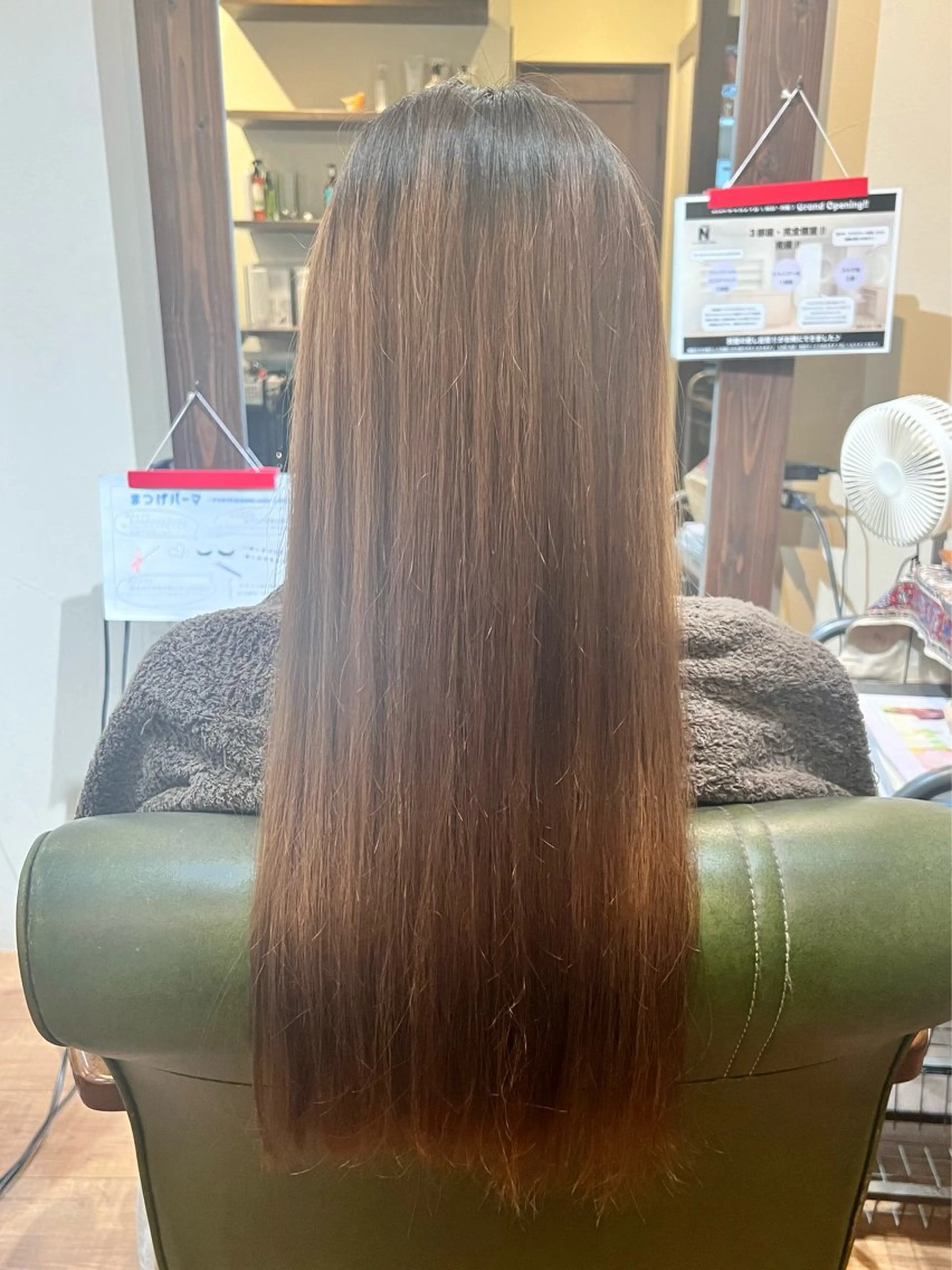 ロング 縮毛矯正 Luster Friends所属・まゆ | 艶カラー | ストレートのヘアスタイル