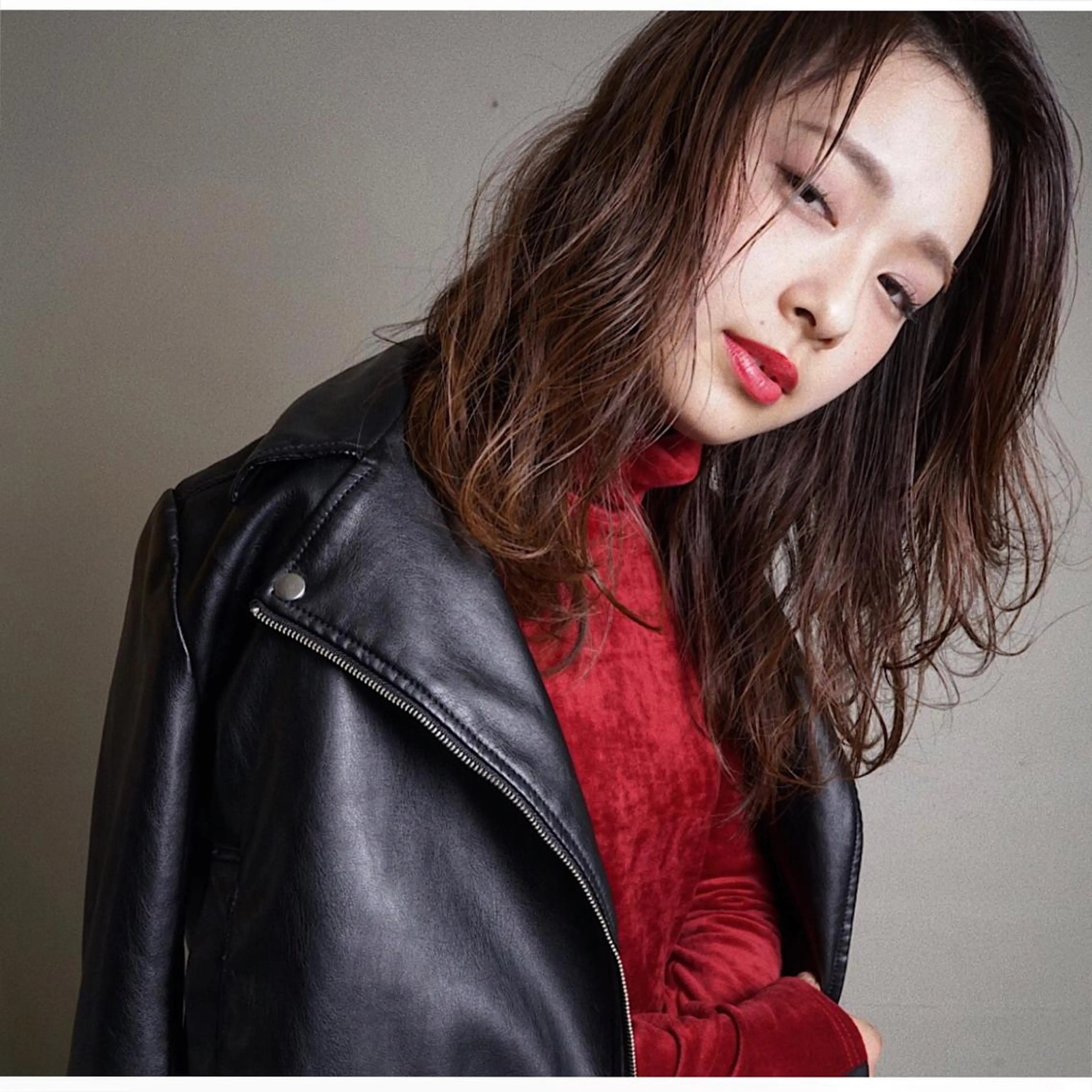 カラー ✨艶ブリーチカラー ✨四ノ宮裕己のヘアスタイル