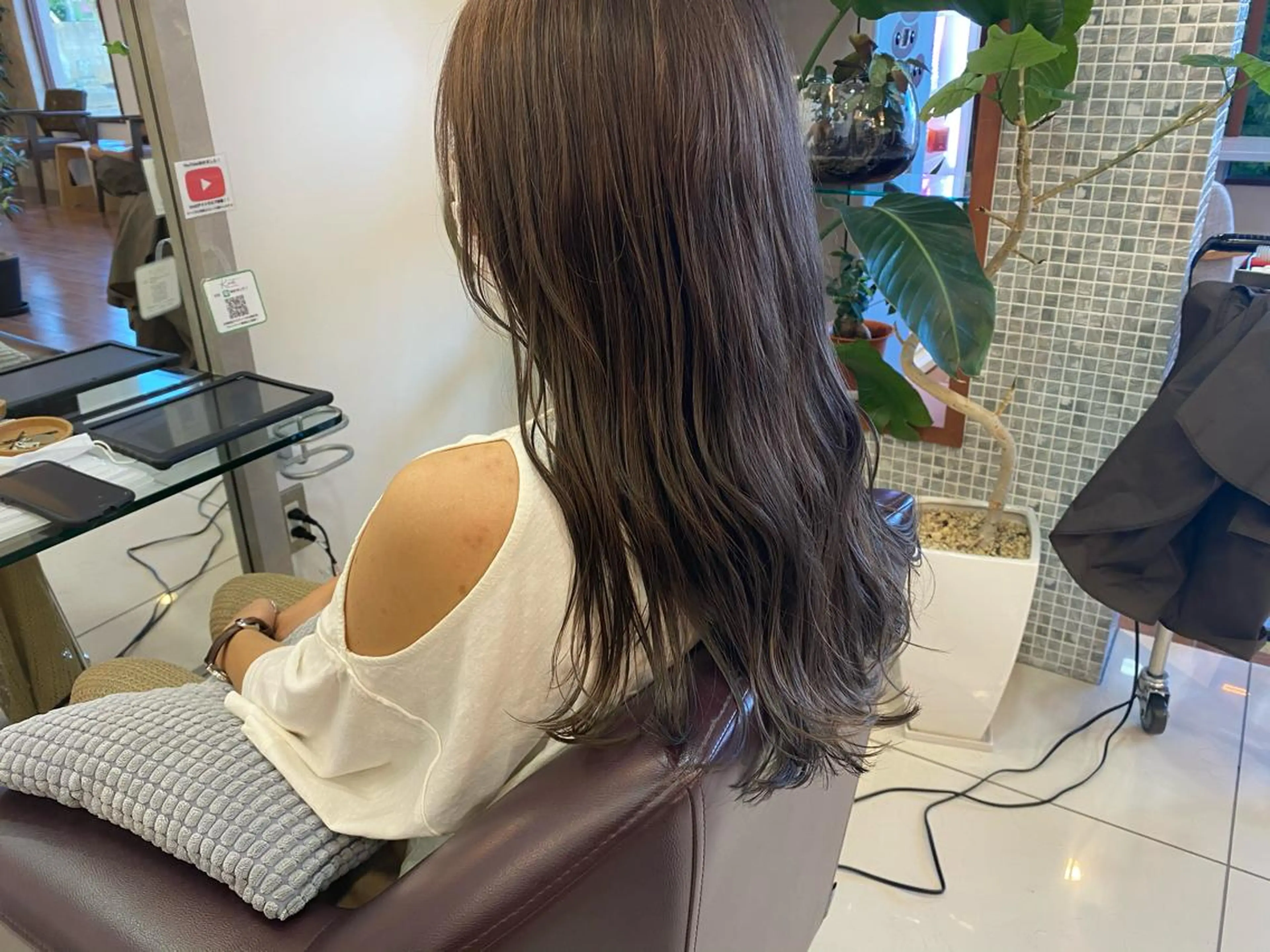 ロング カラー 透明感カラー カット ヘアカラー トリートメント 鈴木 翔梧のヘアスタイル