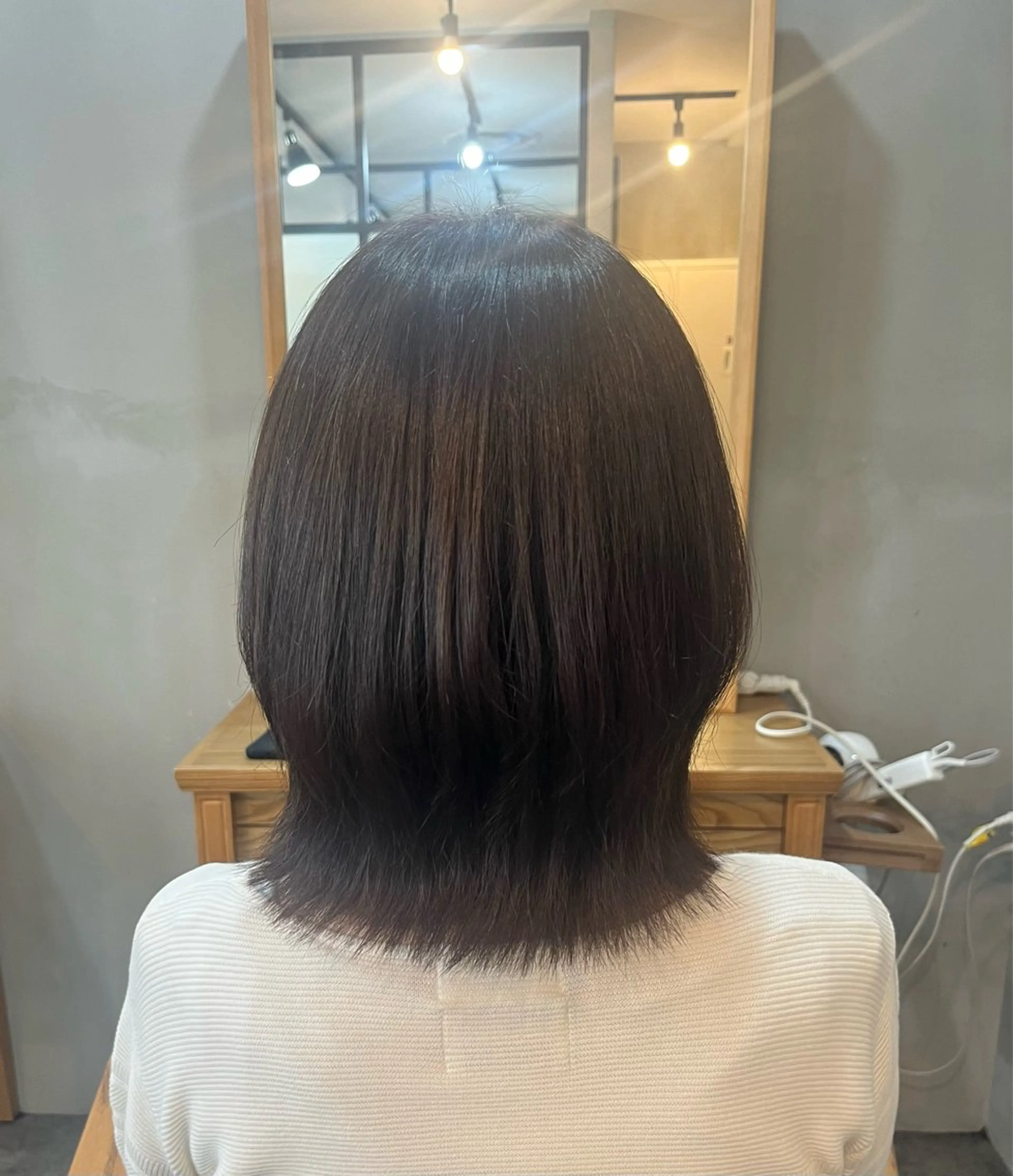 ミディアム 栗本 陽香/顔周りレ イヤー/透明感カラーのヘアスタイル