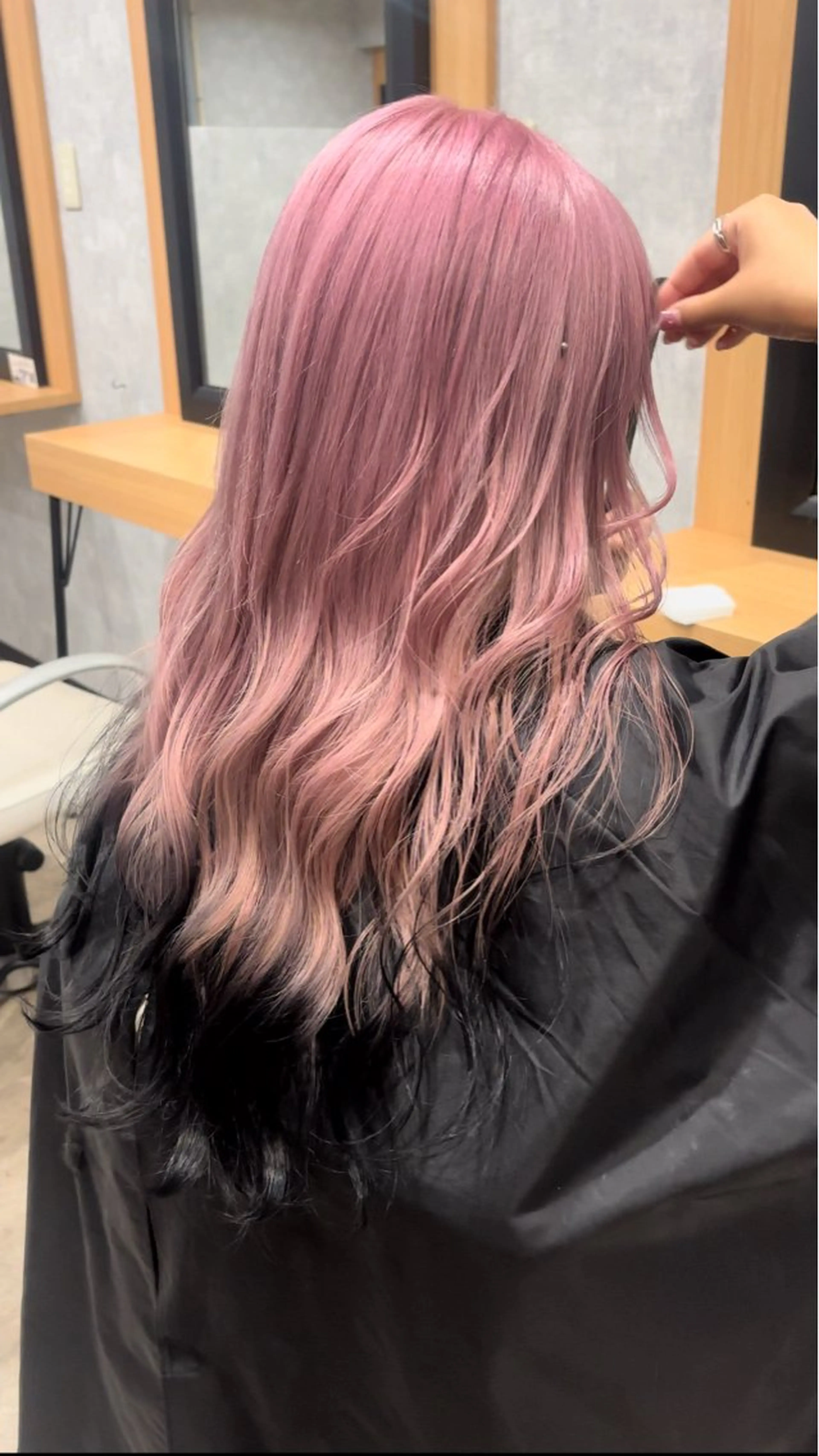 ロング カット ヘアカラー トリートメント 🌐NATSUMI 🌐【寒色カラー】のヘアスタイル