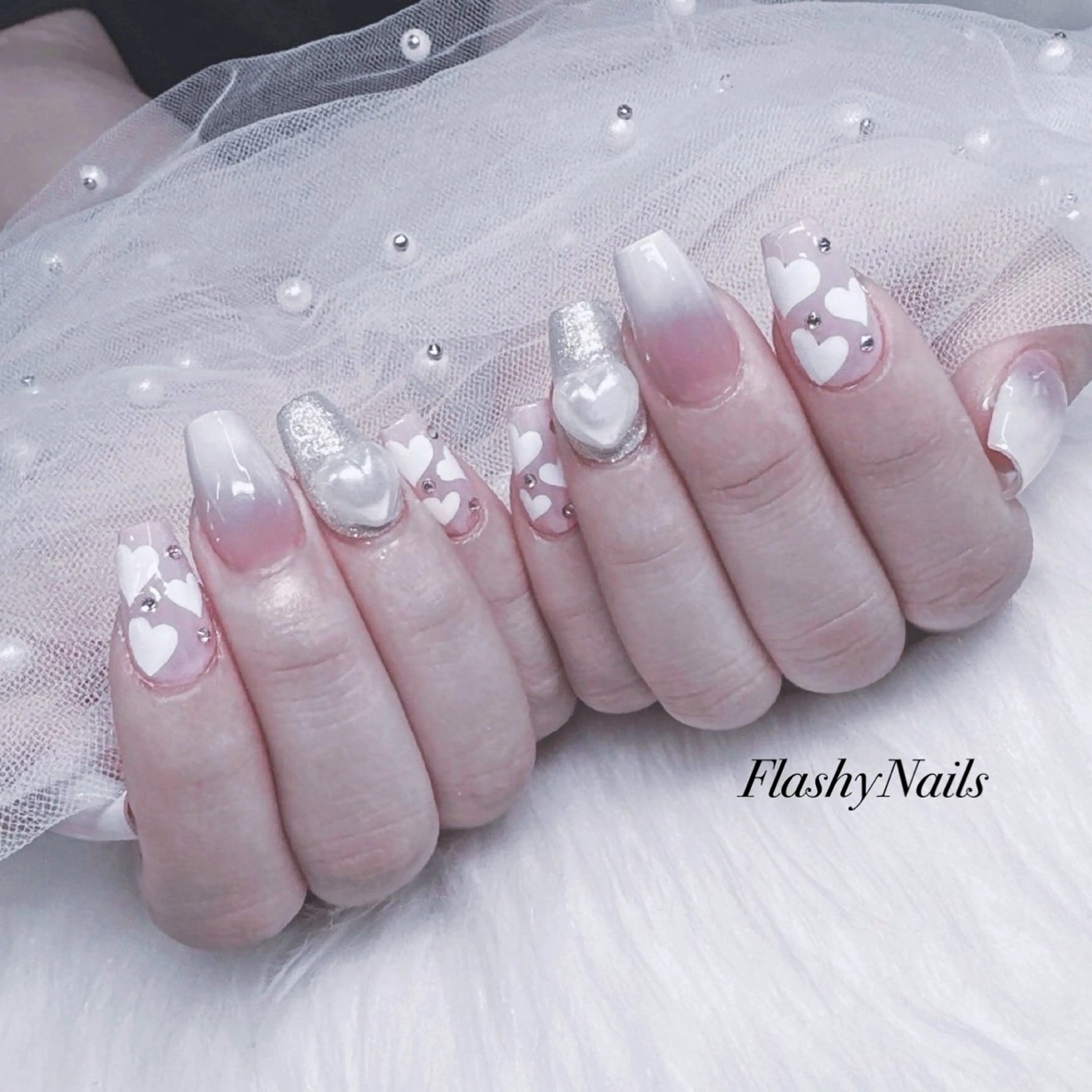 ネイル Flashy Nailsのネイルデザイン