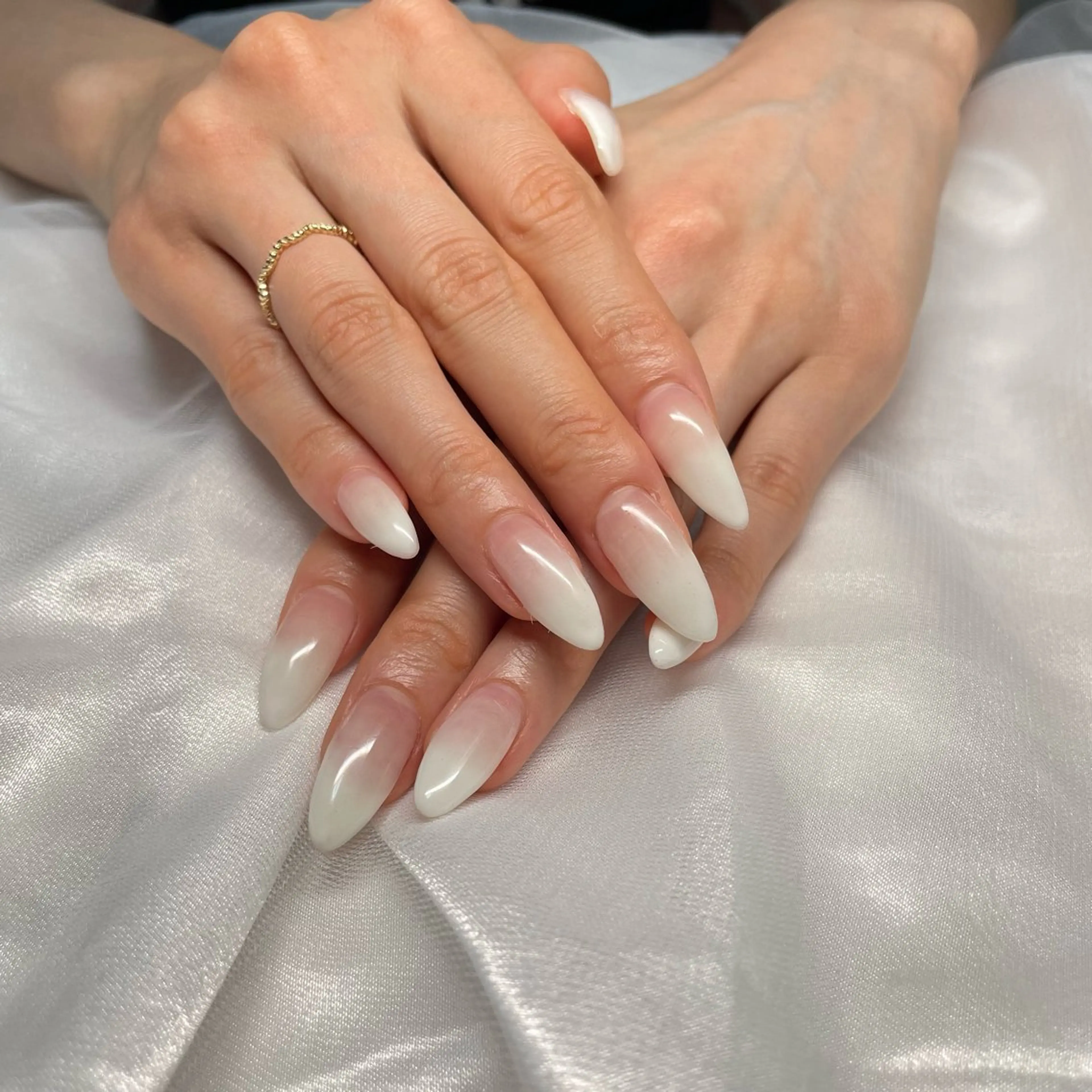 ネイル ハンドネイル miku 🕊️のネイルデザイン