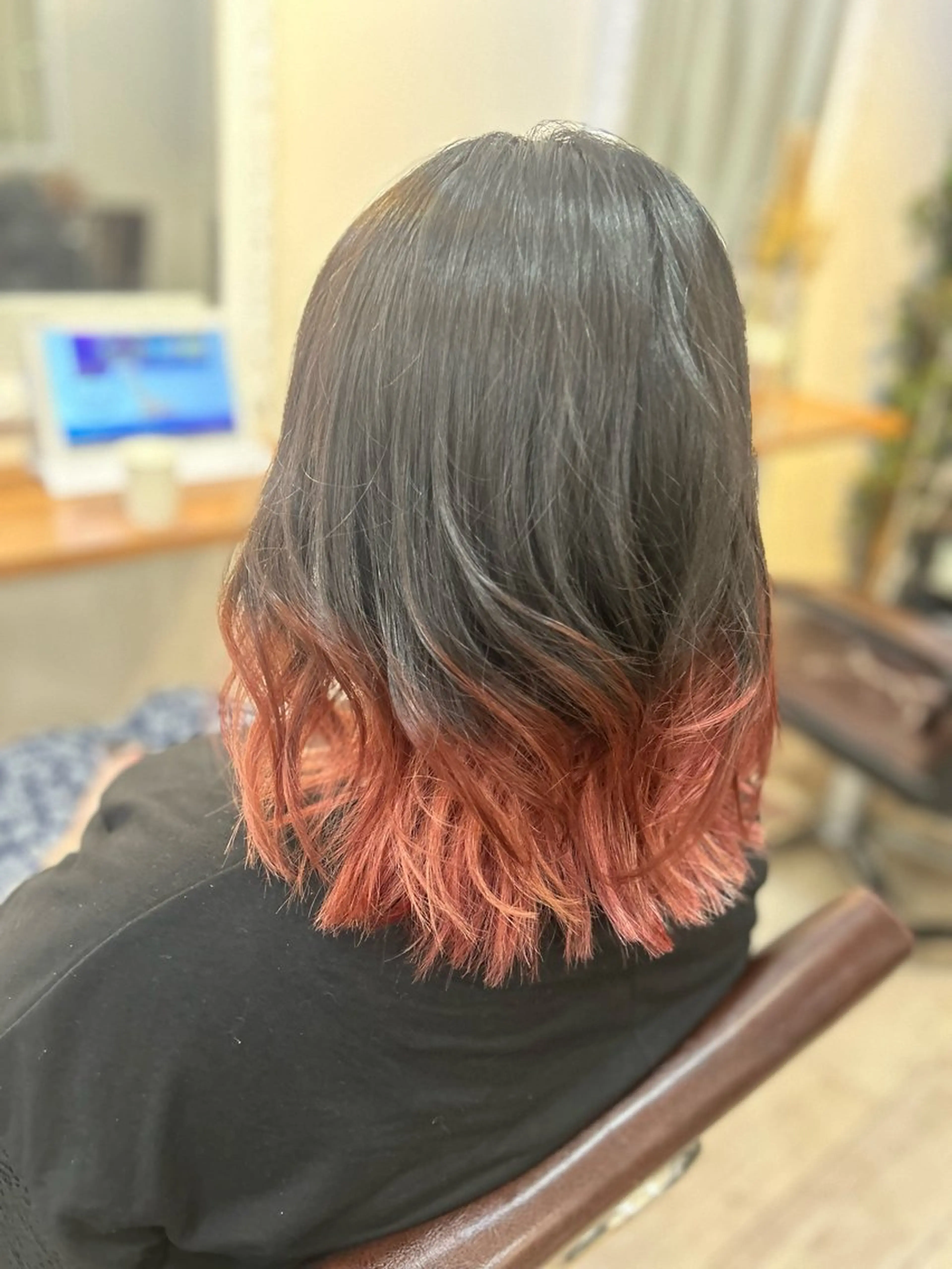 セミロング トヤマ セシルヘアー神戸元町のヘアスタイル