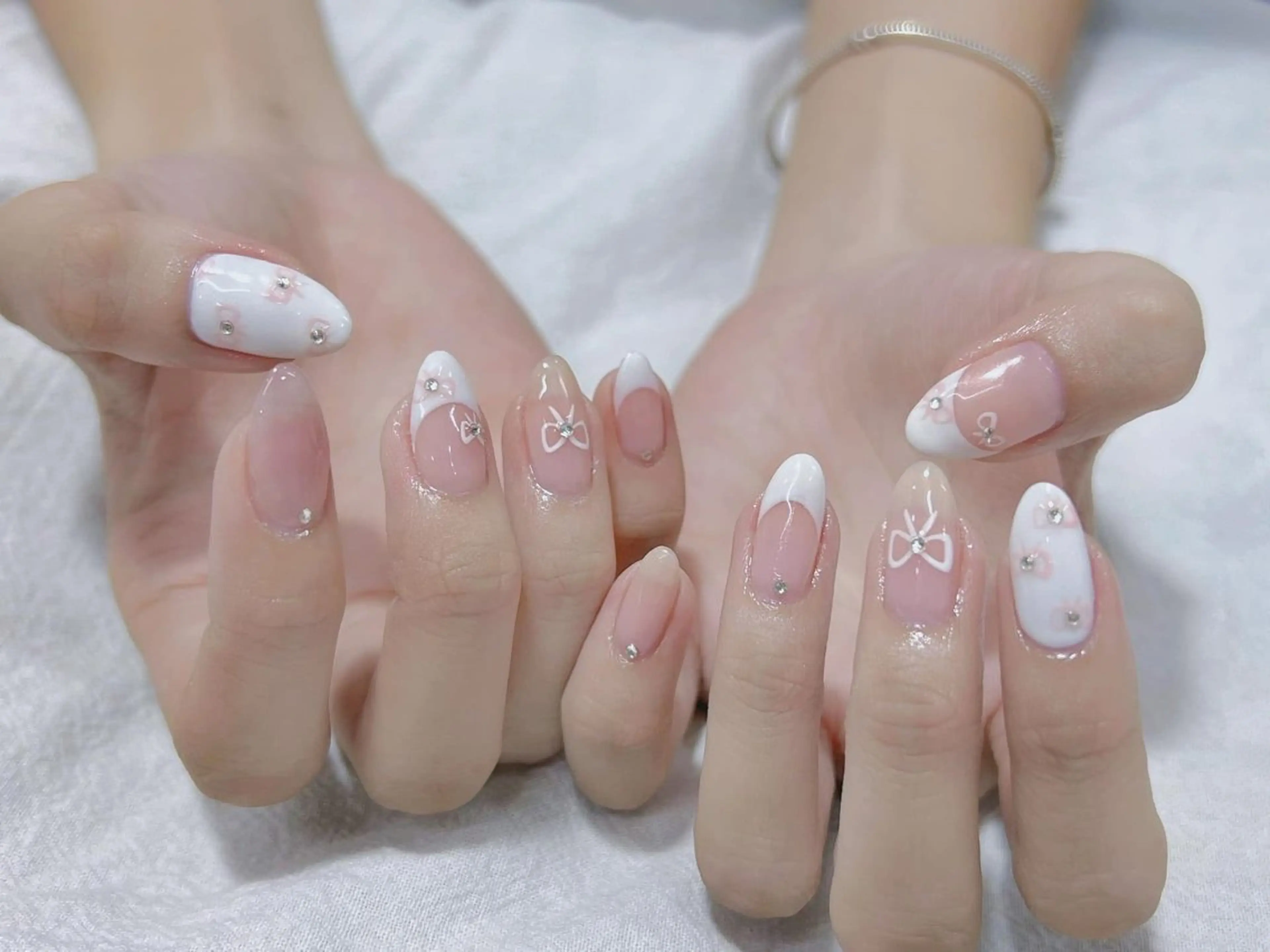 ネイル アートネイル 成人式 ジェルネイル ニュアンスネイル ネイルチップ Kora Nailのネイルデザイン