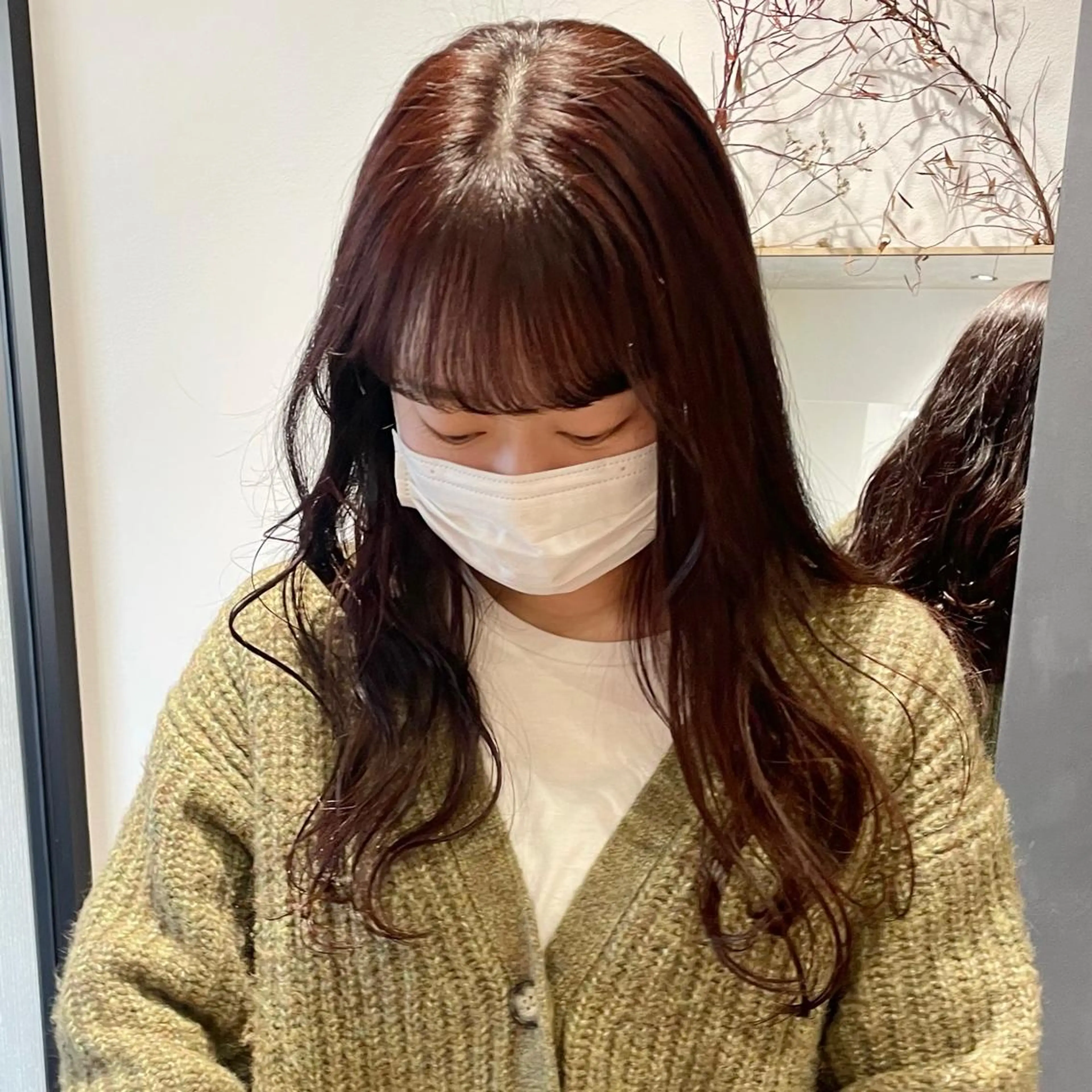 ロング カラー レッドカラー カット ヘアカラー トリートメント 🍊暖色×顔周り 🍊cocoroのヘアスタイル