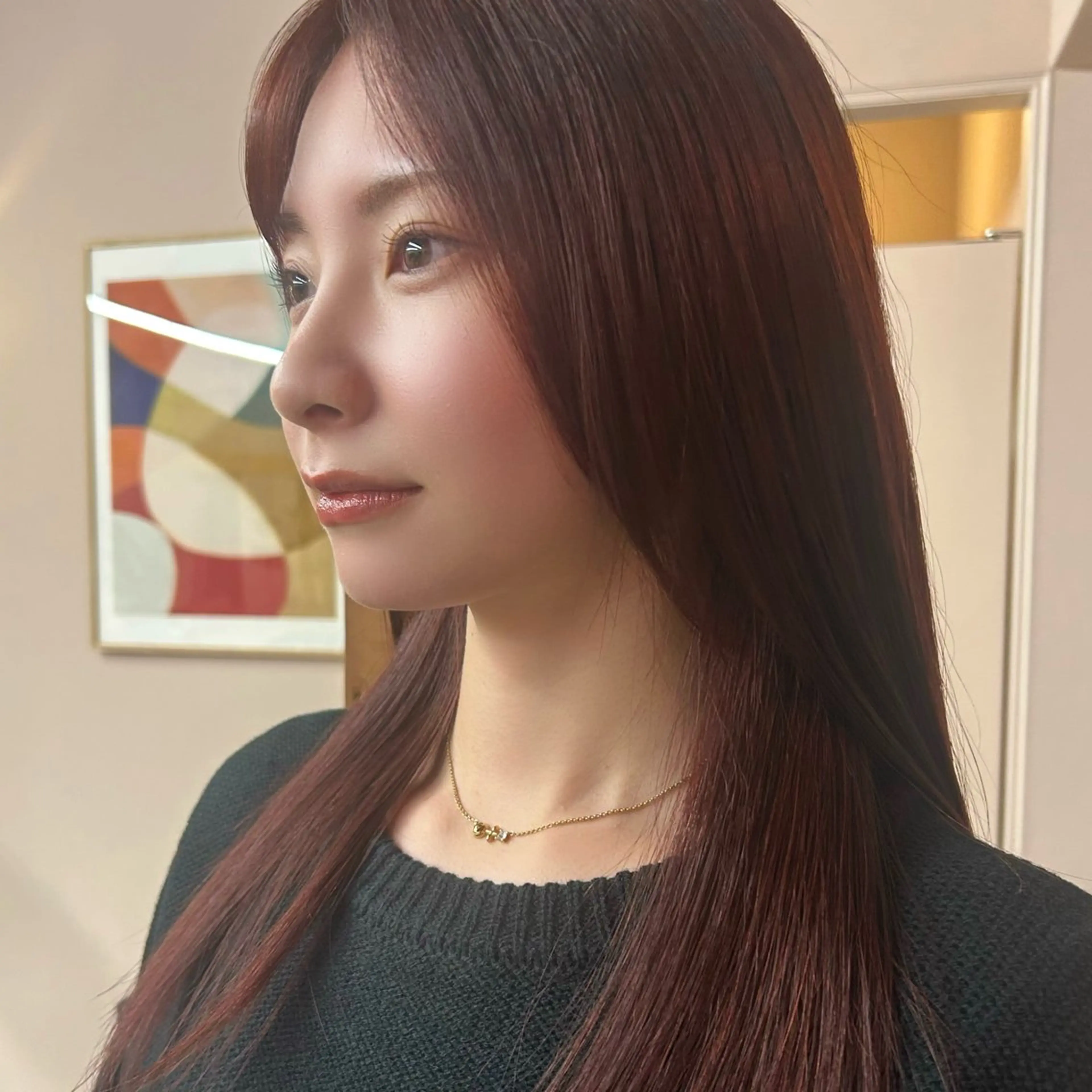 セミロング カラー ヘアカラー MUKU 市川 莉花のヘアスタイル