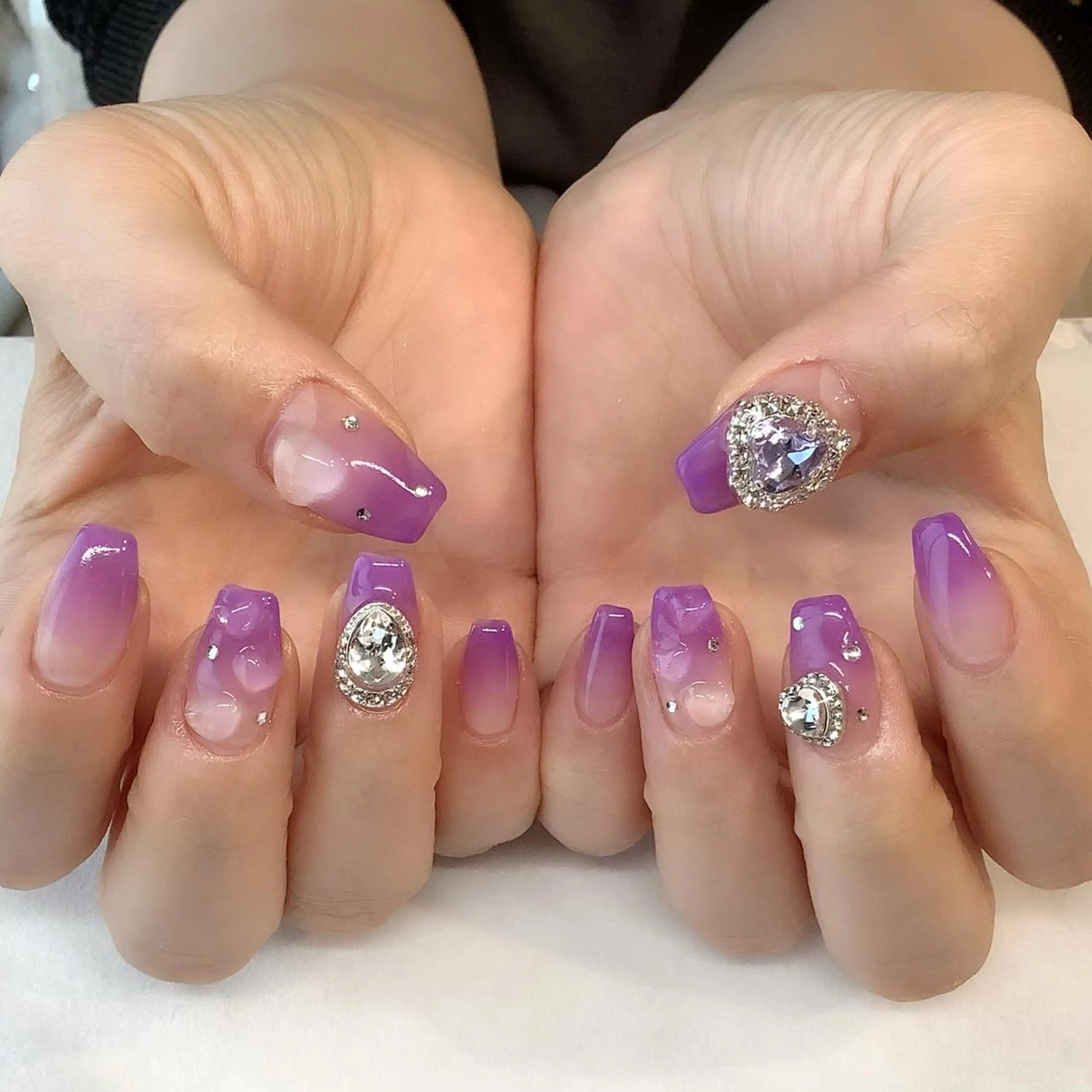 ネイル ハンドネイル 💎🐰 saki. m 🐰💎のネイルデザイン