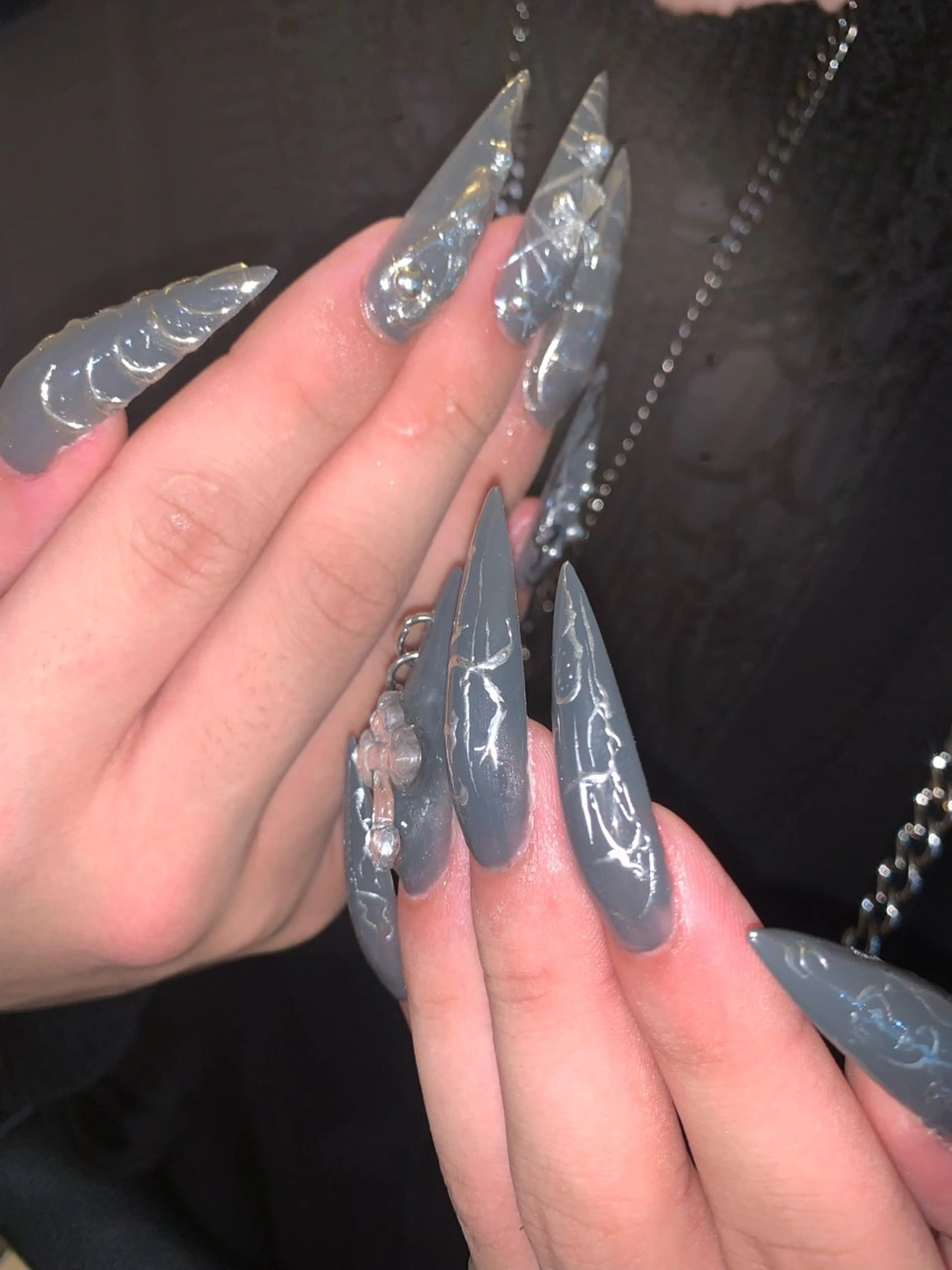 ネイル ハンドネイル NES NAIL所属・さゆり￤推しキャラ ￤ロングネイル🩷のネイルデザイン