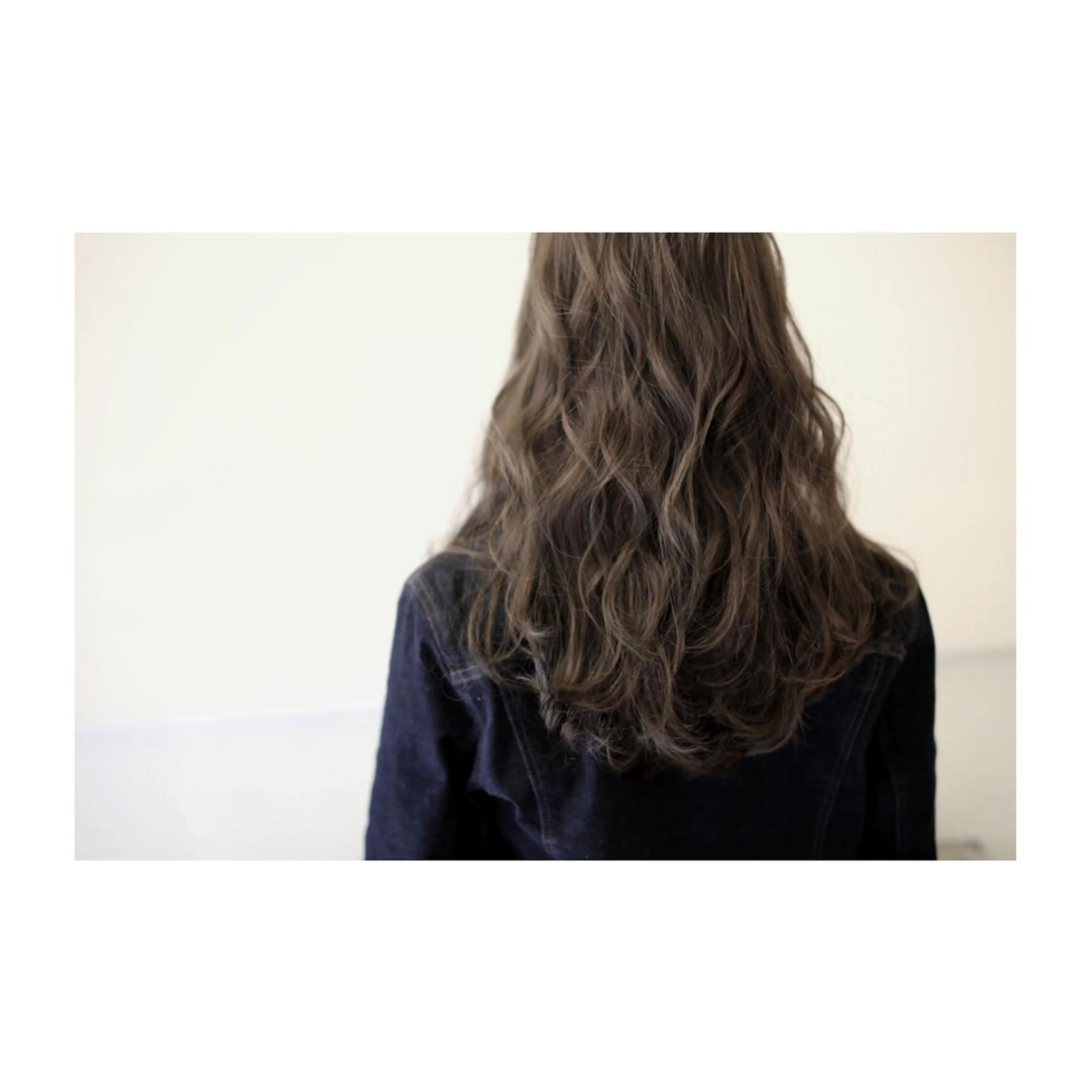 ロング 加藤 利基のヘアスタイル