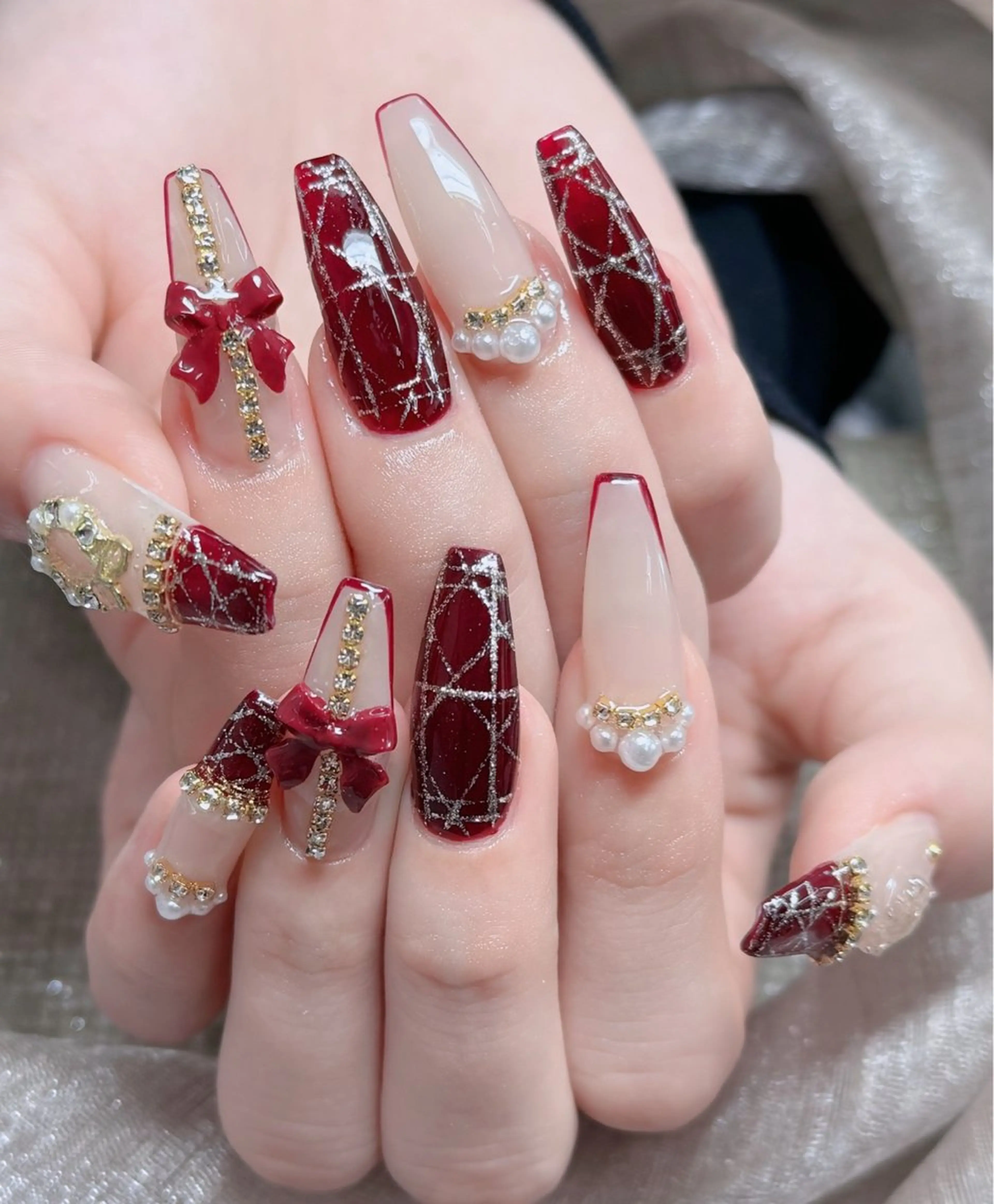 ネイル フレンチネイル ジェルネイル ガラスフレンチ ハロウィン ハート ハンドネイル H.baby Nail Salonのネイルデザイン