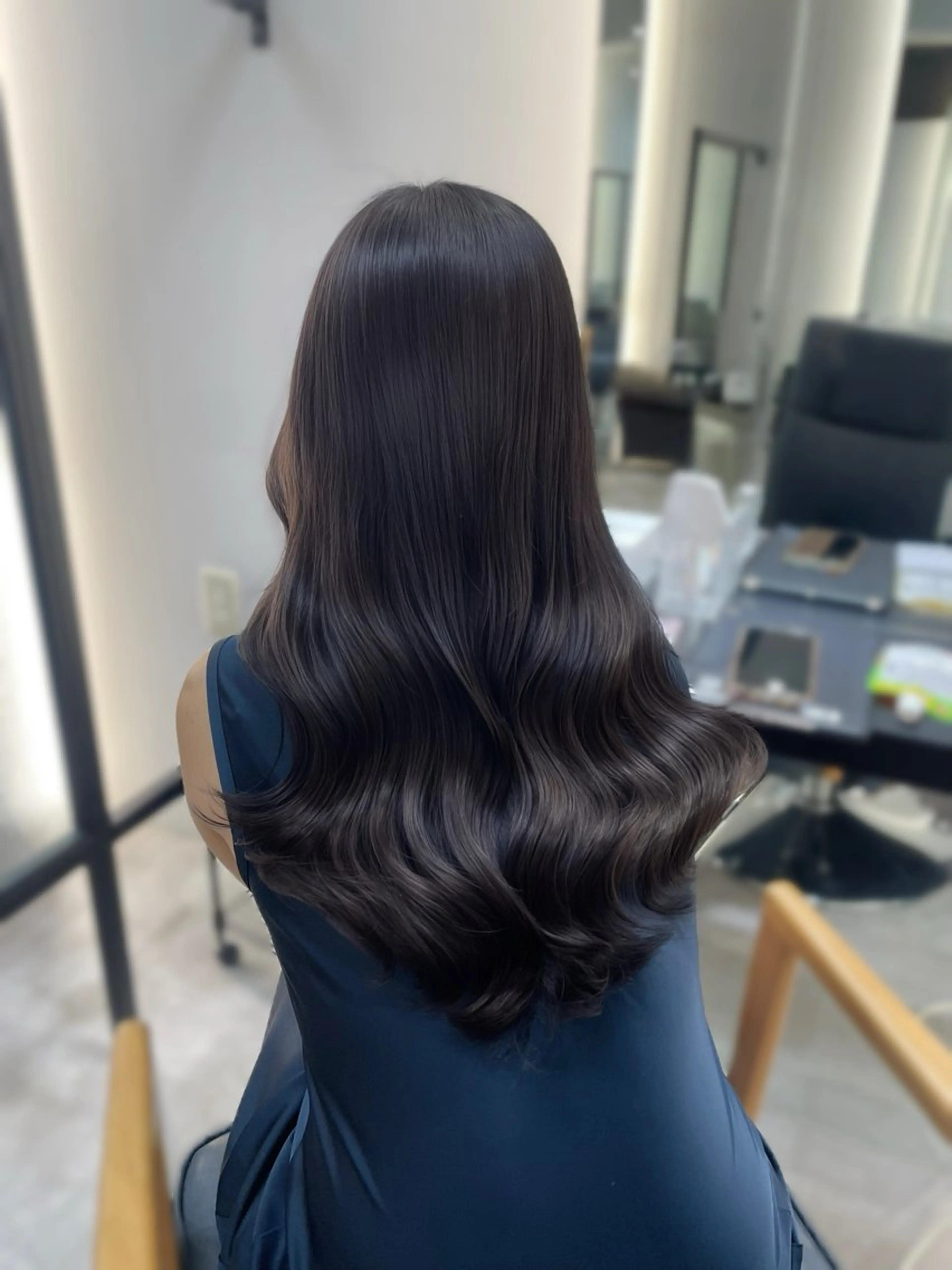 【 2番人気 】カット+韓国風コテ巻きパーマの写真