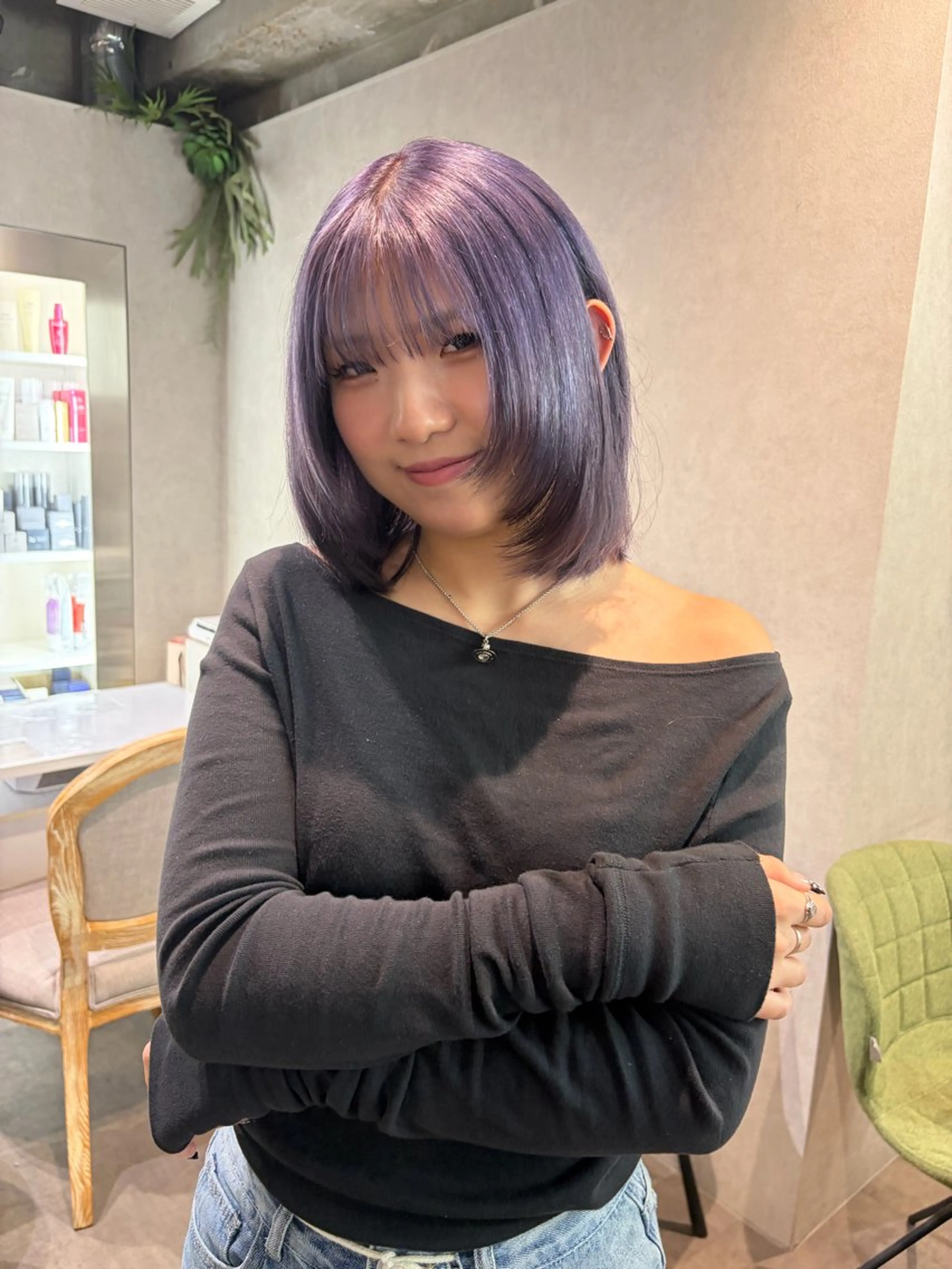 ミディアム カラー ヘアカラー 派手髪ハイトーン💛 ネイル💅まりなのネイルデザイン