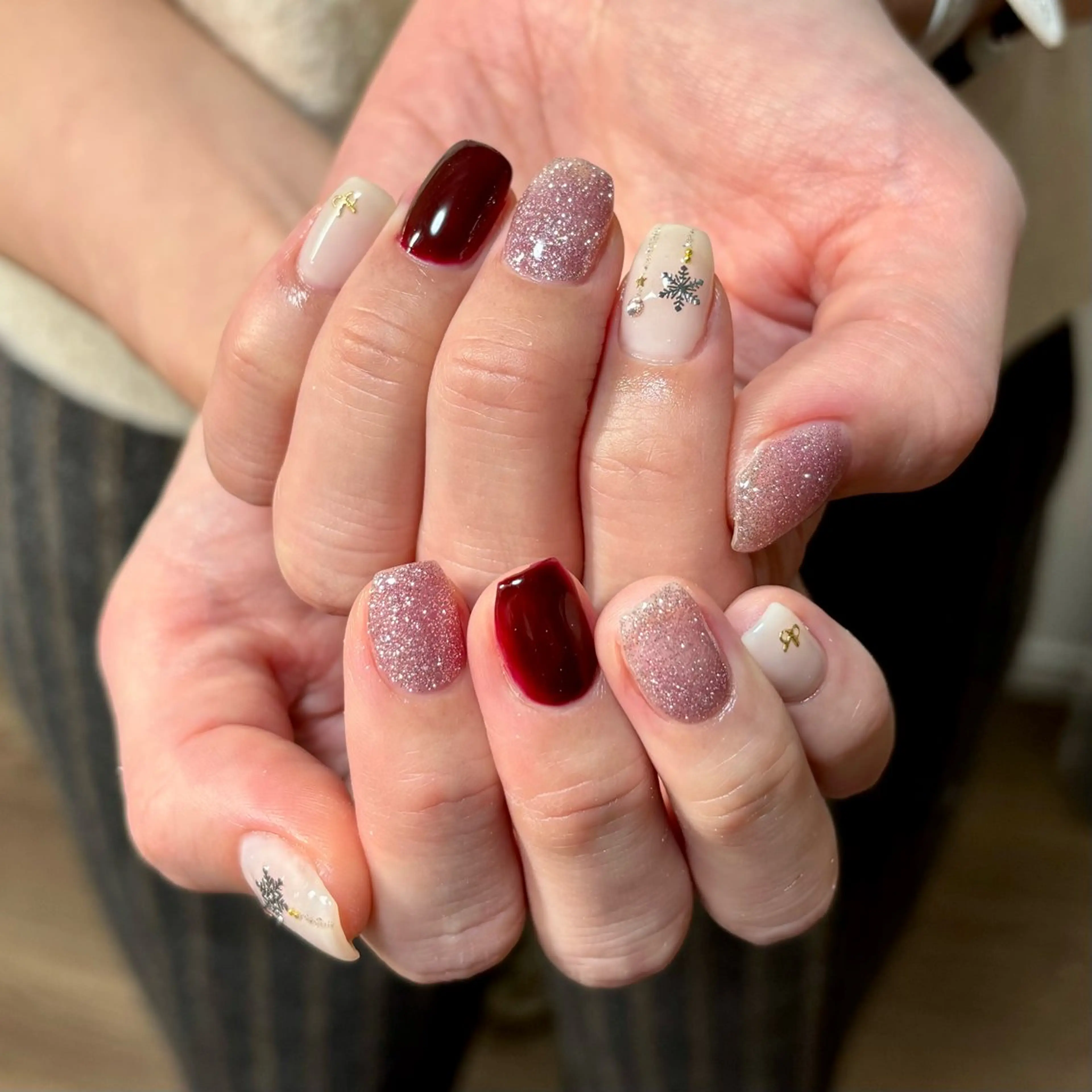 ネイル ボルドー フラッシュネイル キラキラネイル ハンドネイル nail salon Lanaのネイルデザイン