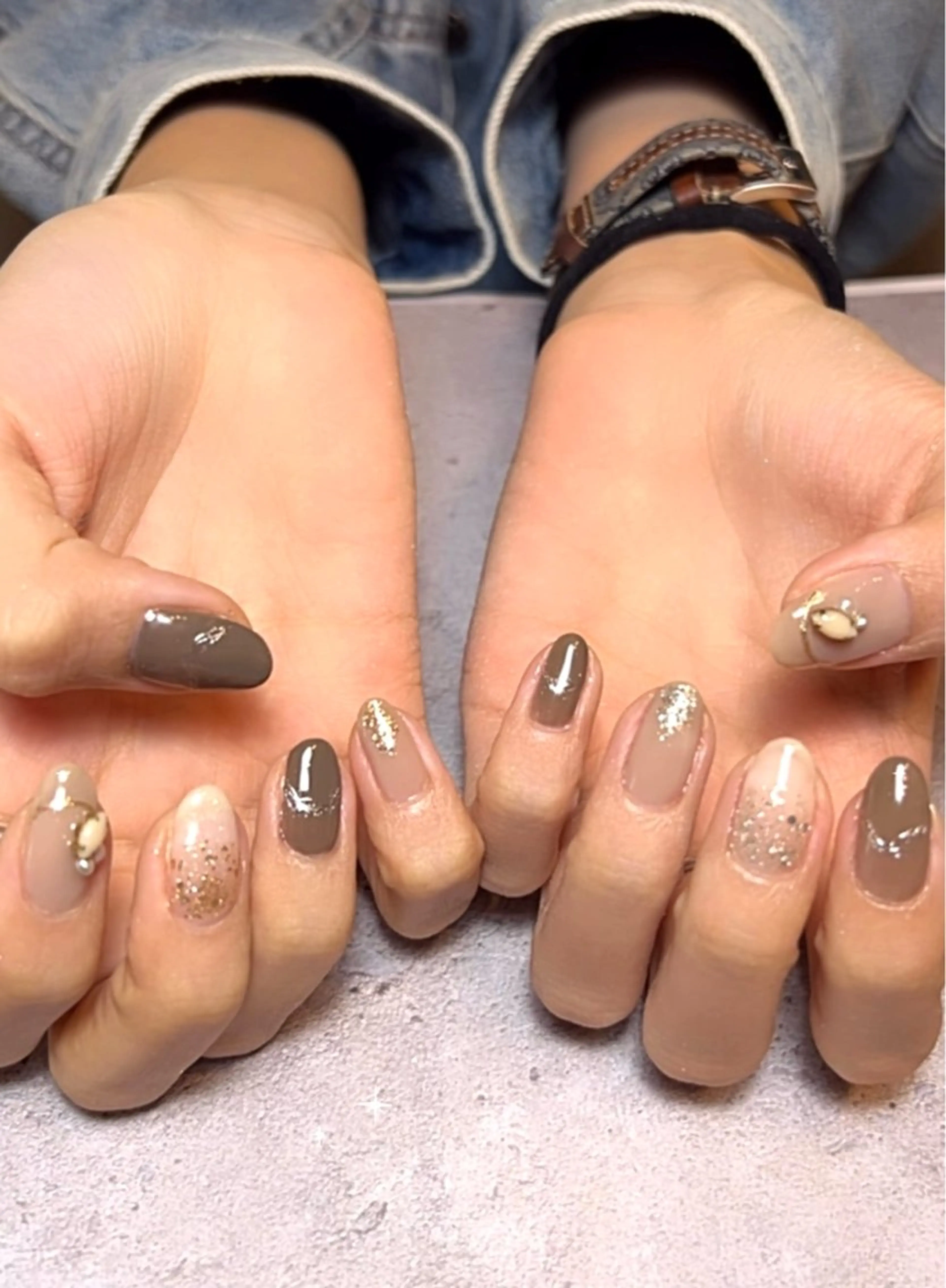 ネイル アートネイル ブラウン マグネットネイル ミラーネイル ニュアンスネイル ハンドネイル Kai  nail Mayukoのネイルデザイン
