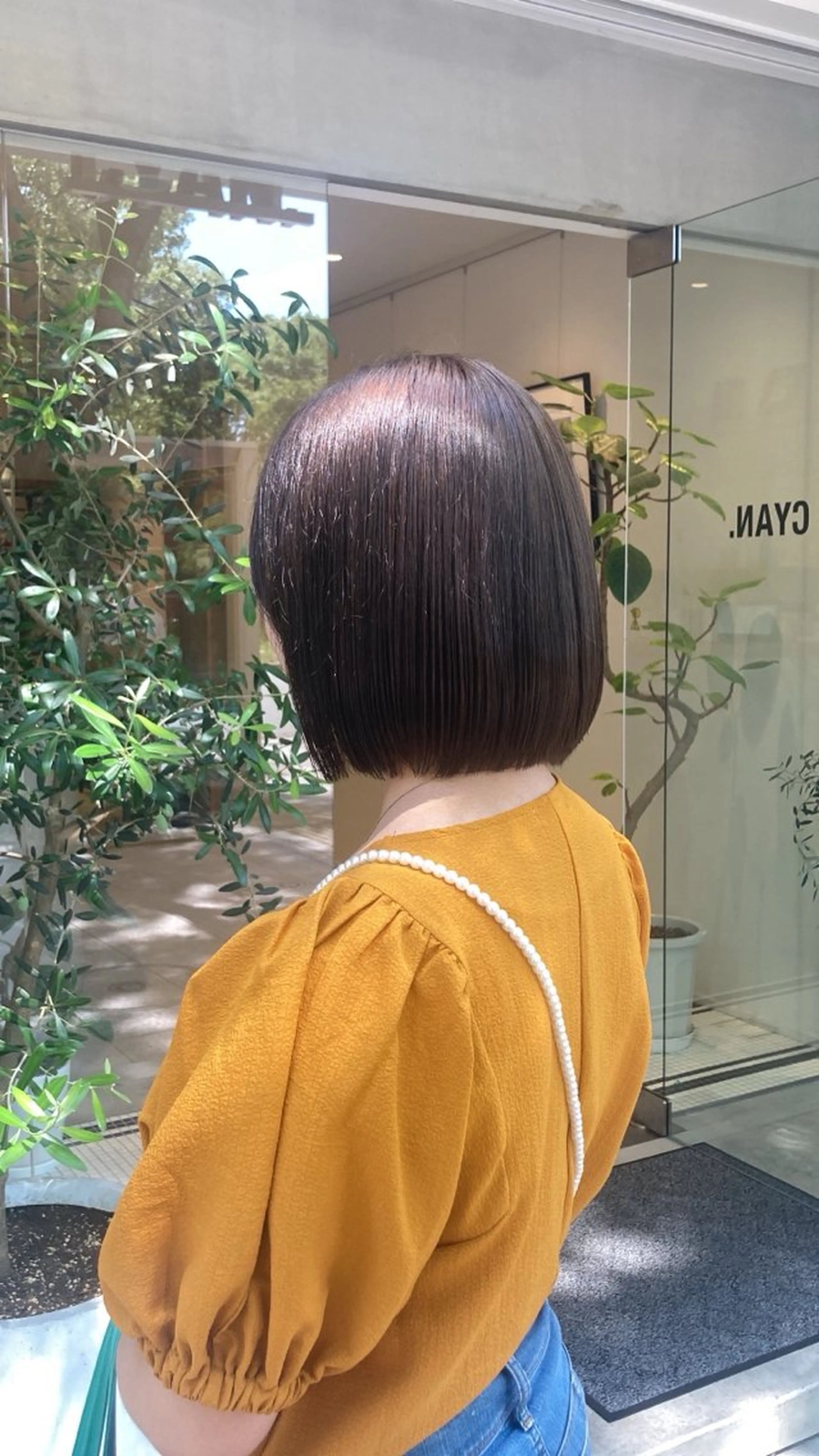 ミディアム カラー グレージュ CYAN.栄店所属・久野 紗愛のヘアスタイル