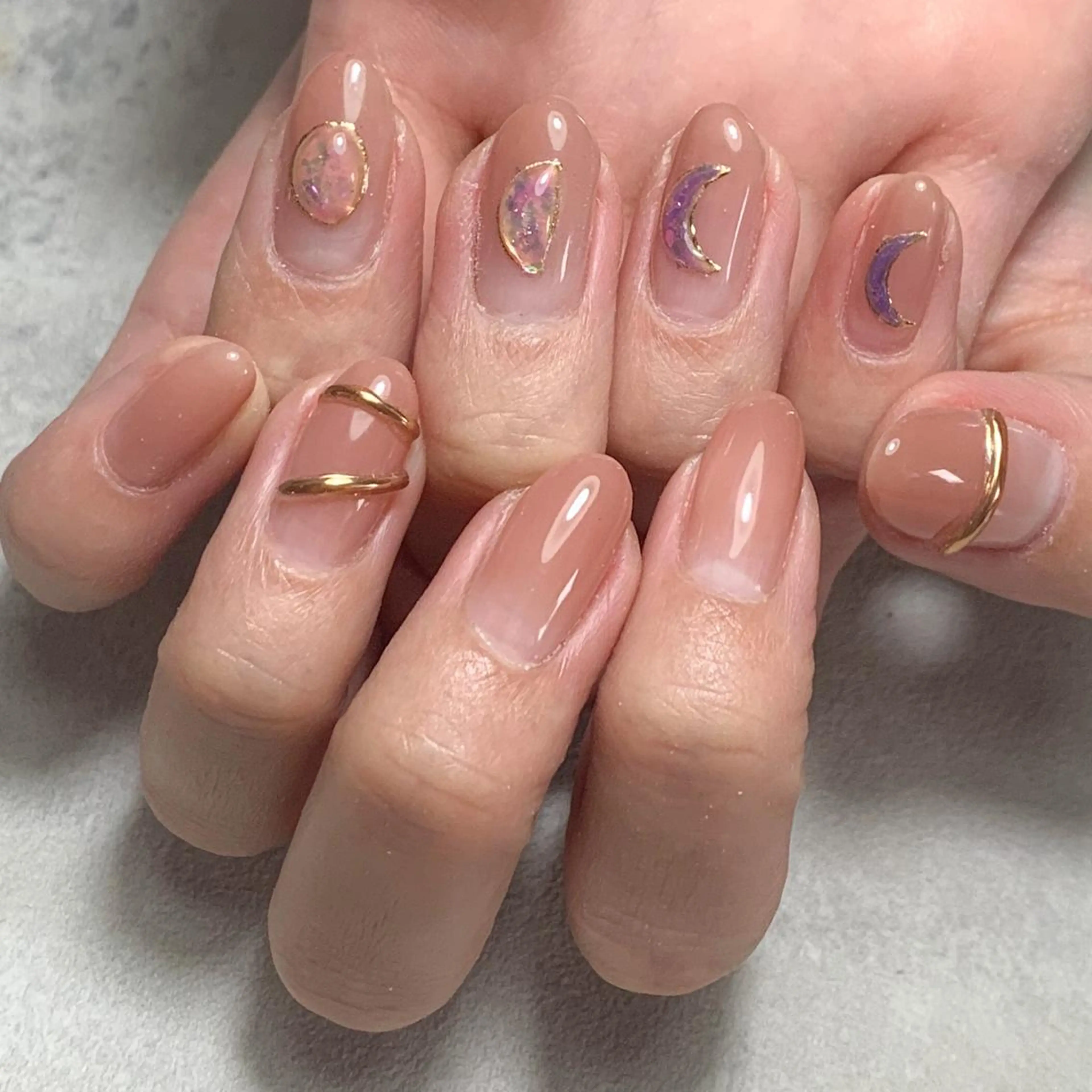 ネイル atelier　FIORITURA所属・FIORITURA aiのネイルデザイン