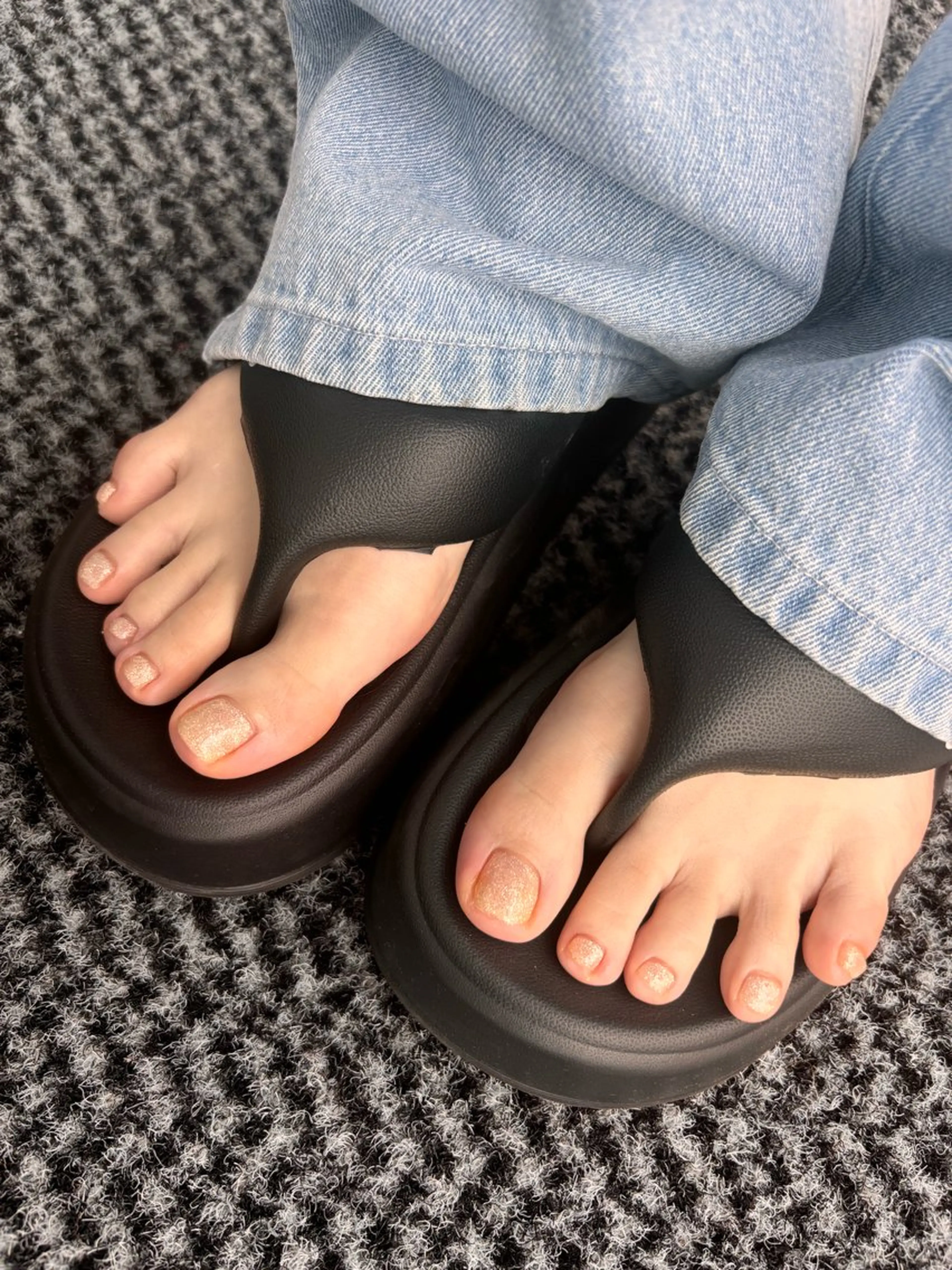 【ご新規様オフ無料】足元から綺麗に♪ワンカラーの写真