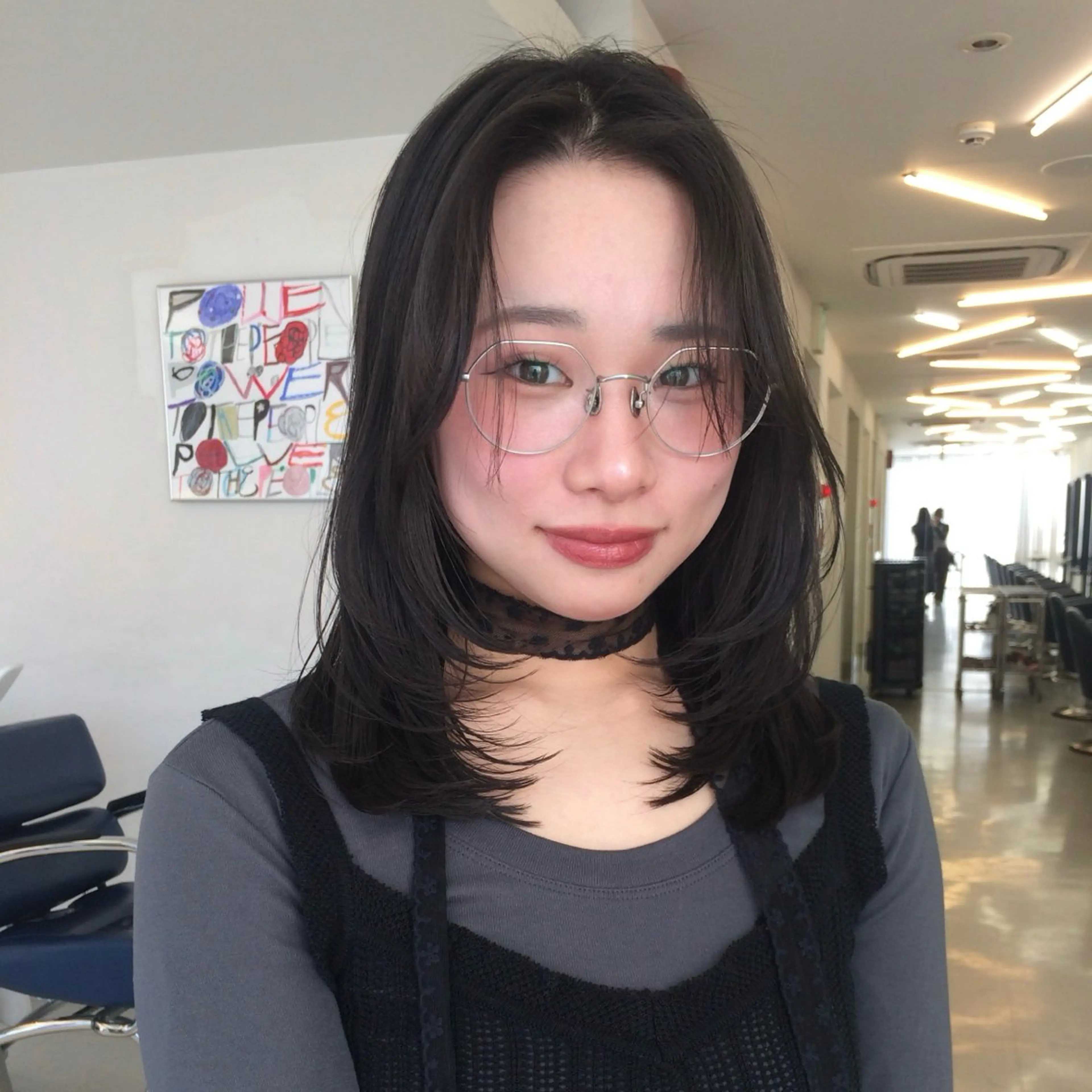 ミディアム レイヤーカット カット 大久保 桃夏のヘアスタイル