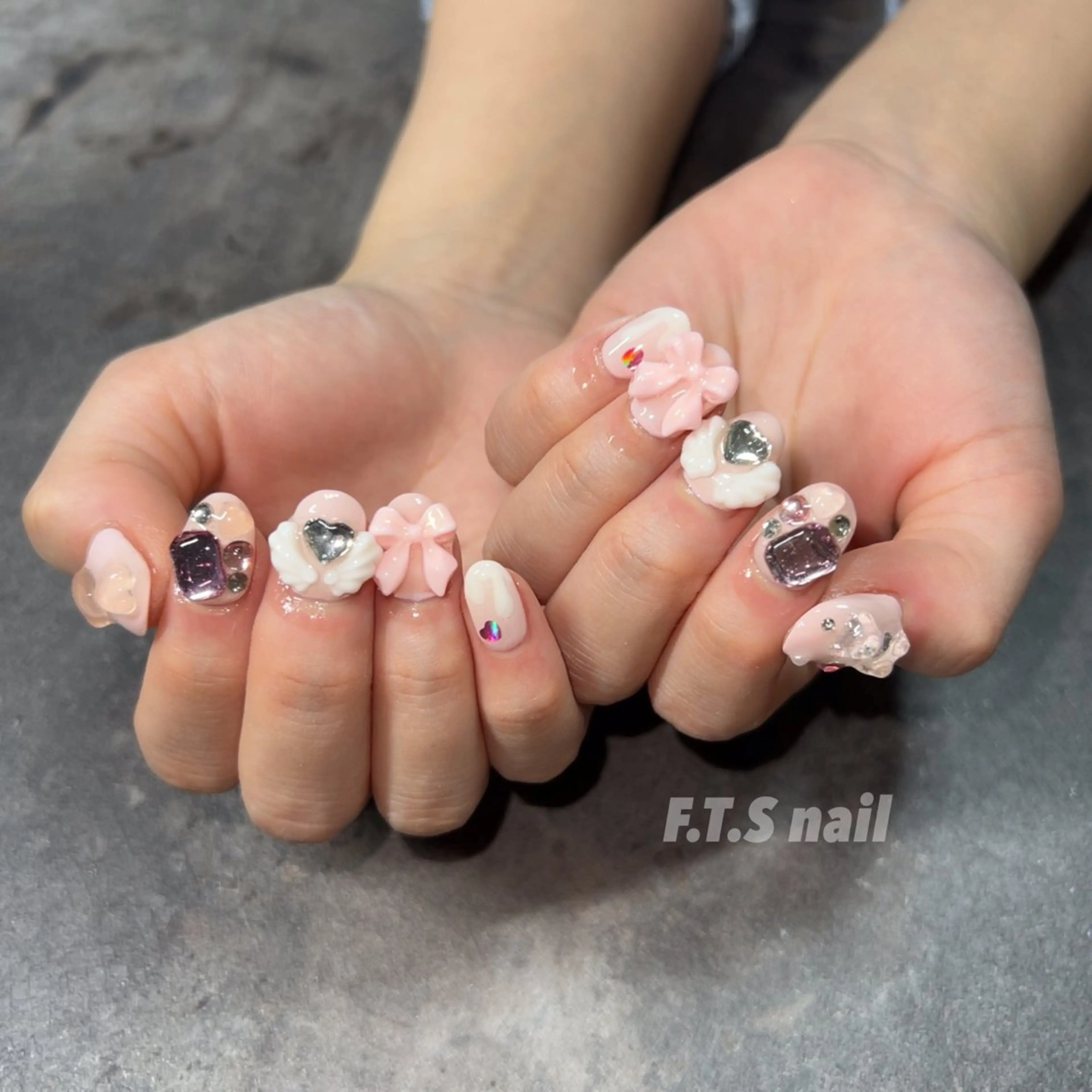 ネイル F.T.S nailのネイルデザイン