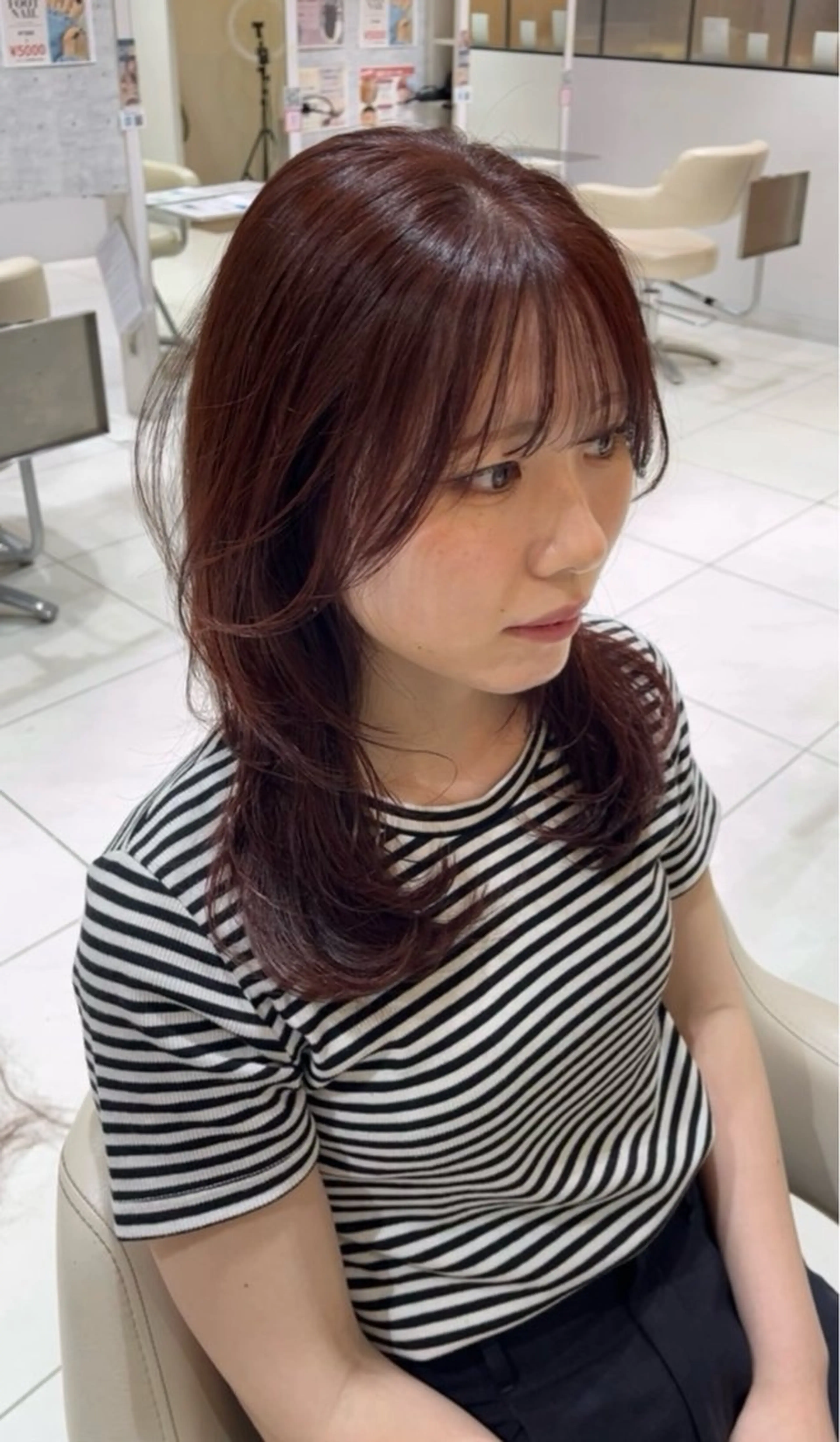 セミロング 韓国風ヘア レイヤーカット カット ヘアカラー トリートメント Misaki/ レイヤー/ウルフのヘアスタイル