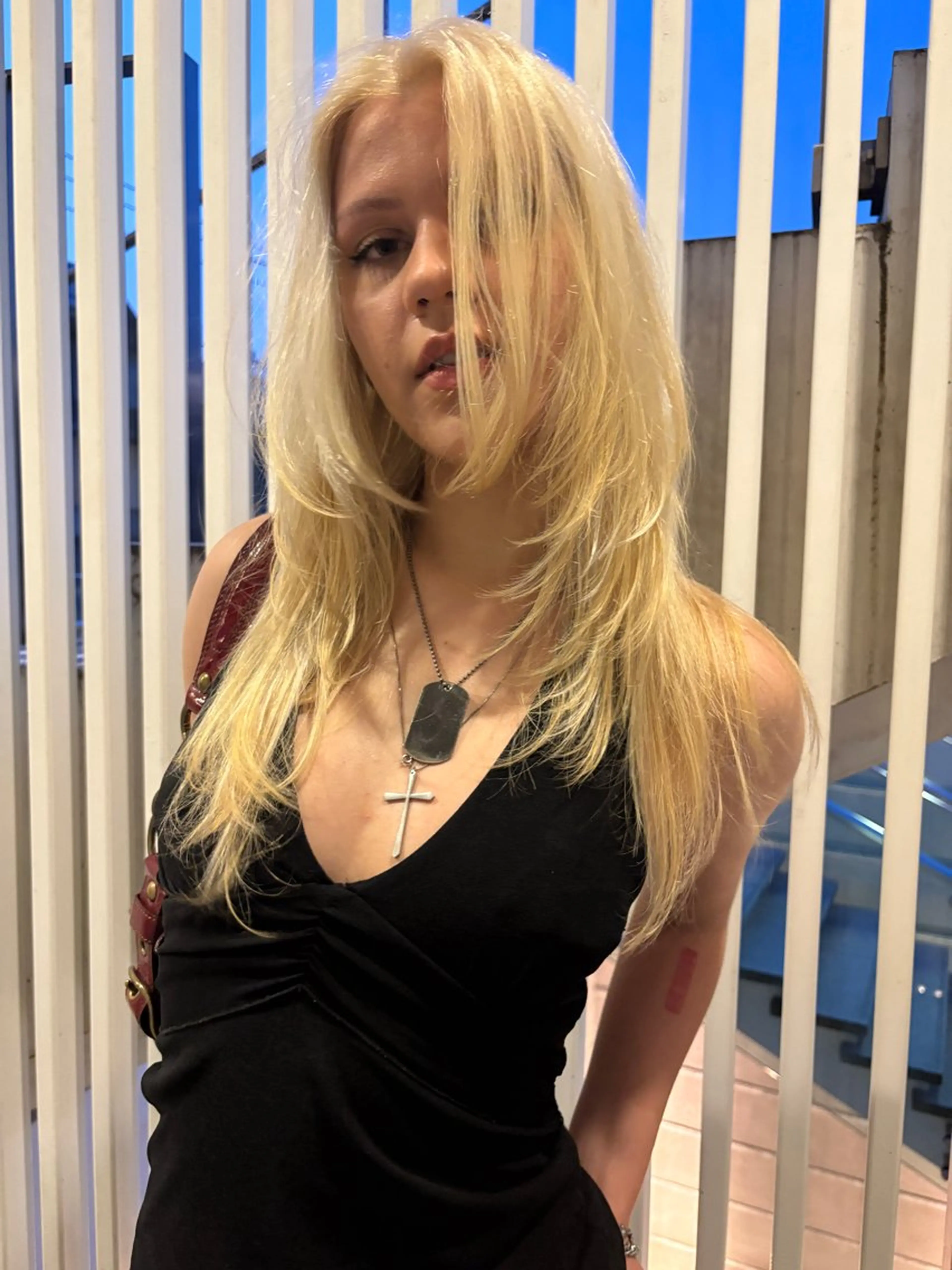 カラー MEY HAIR / CURLYS所属・カラー特化美容師 オレンジカラーのヘアスタイル