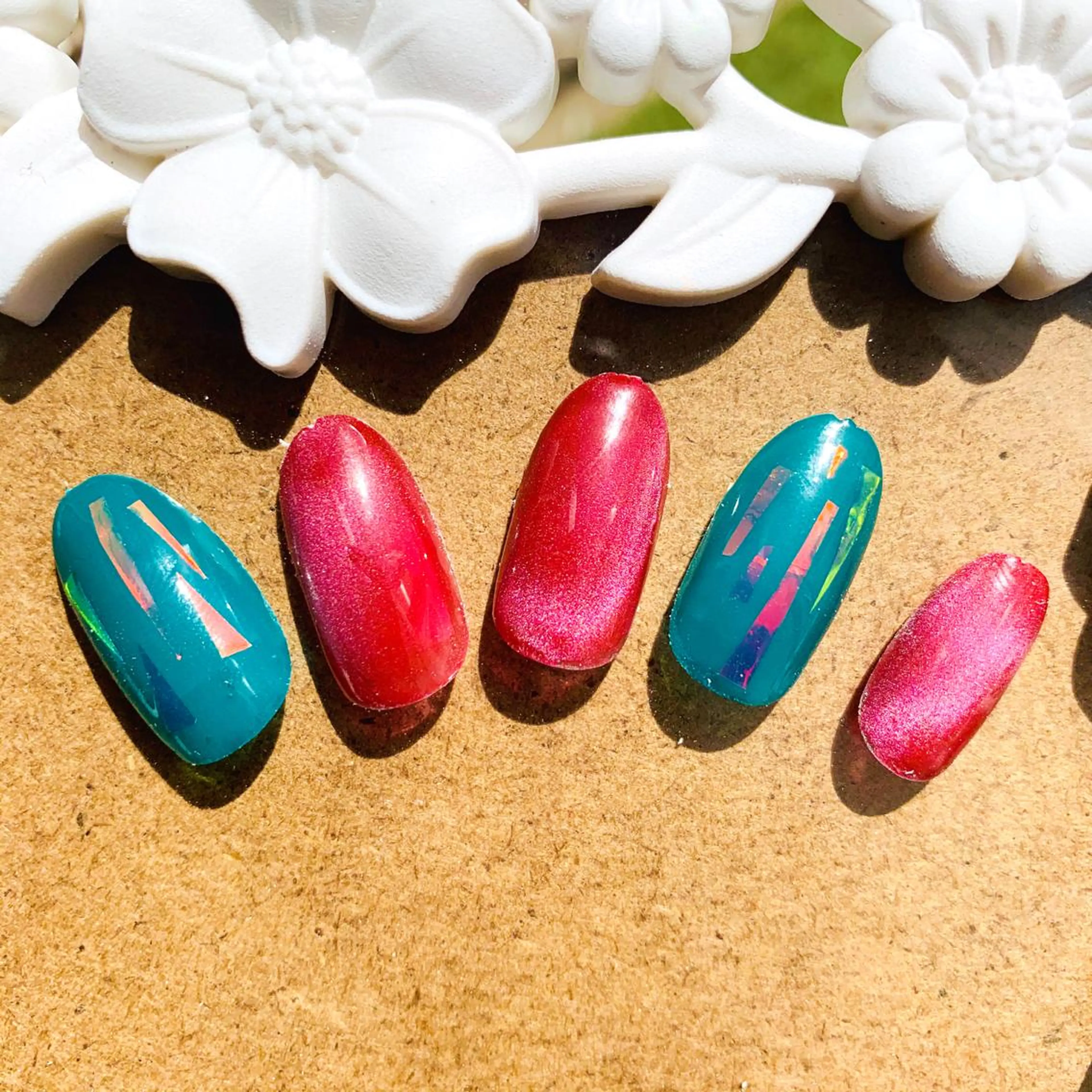 ネイル オーロラネイル ジェルネイル マグネットネイル Nailsalon laule'aのネイルデザイン