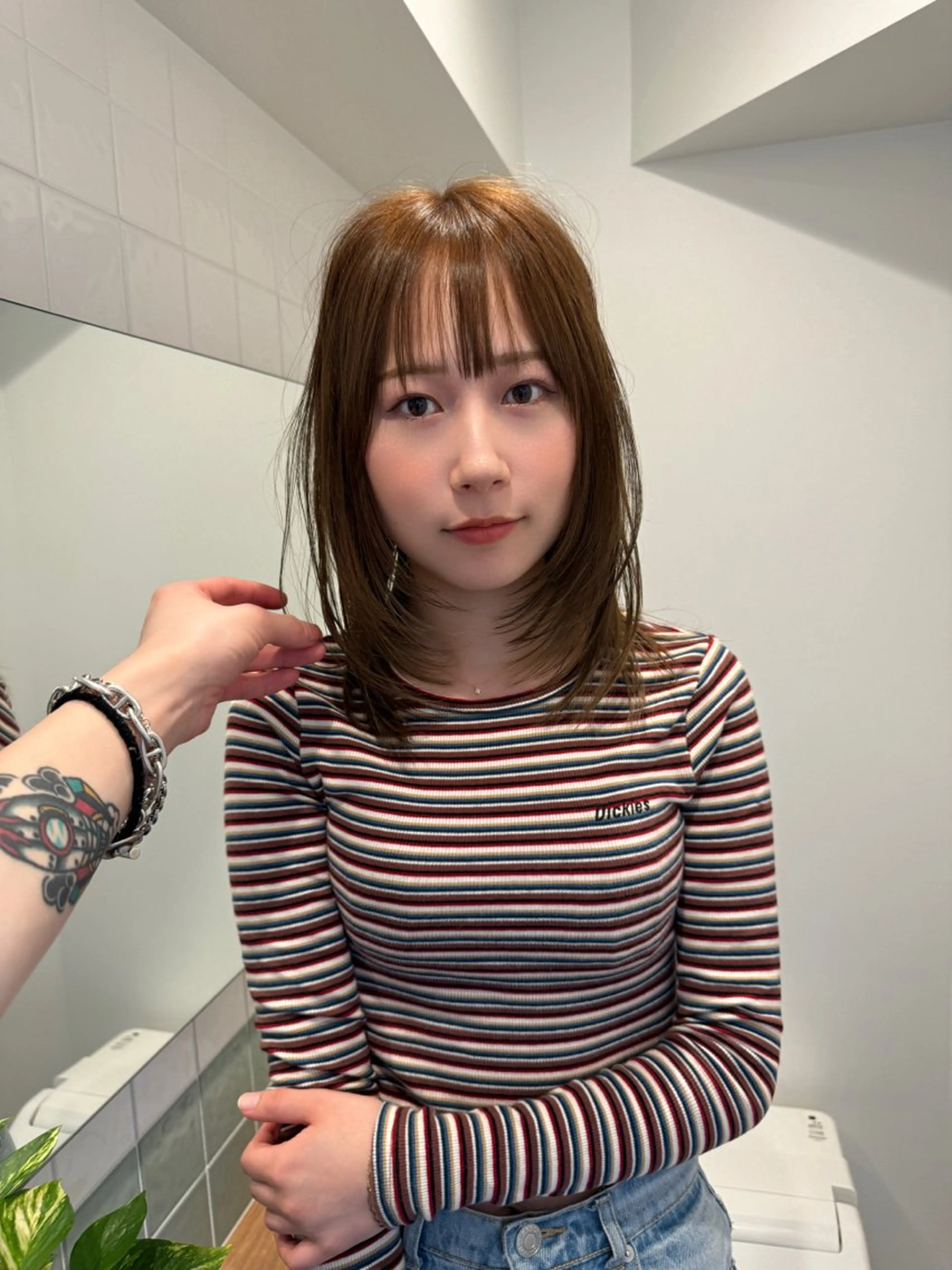 ミディアム カット トリートメント laff 新宿所属・切りっぱなしボブ レイヤー/縮毛矯正のヘアスタイル