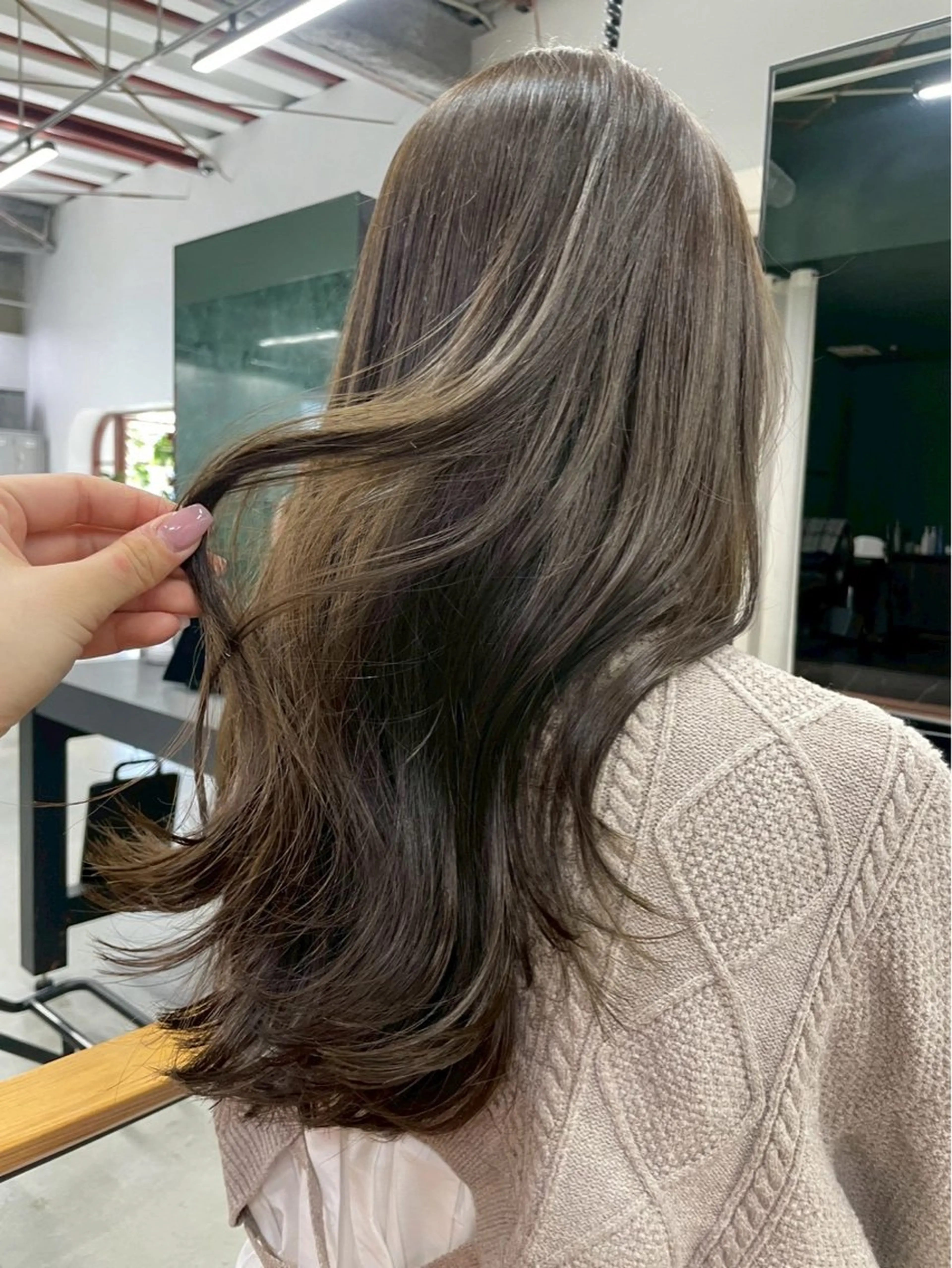 ロング カラー ブラウンカラー 透明感カラー ロング かみしー/艶カラー /ブラウンカラーのヘアスタイル