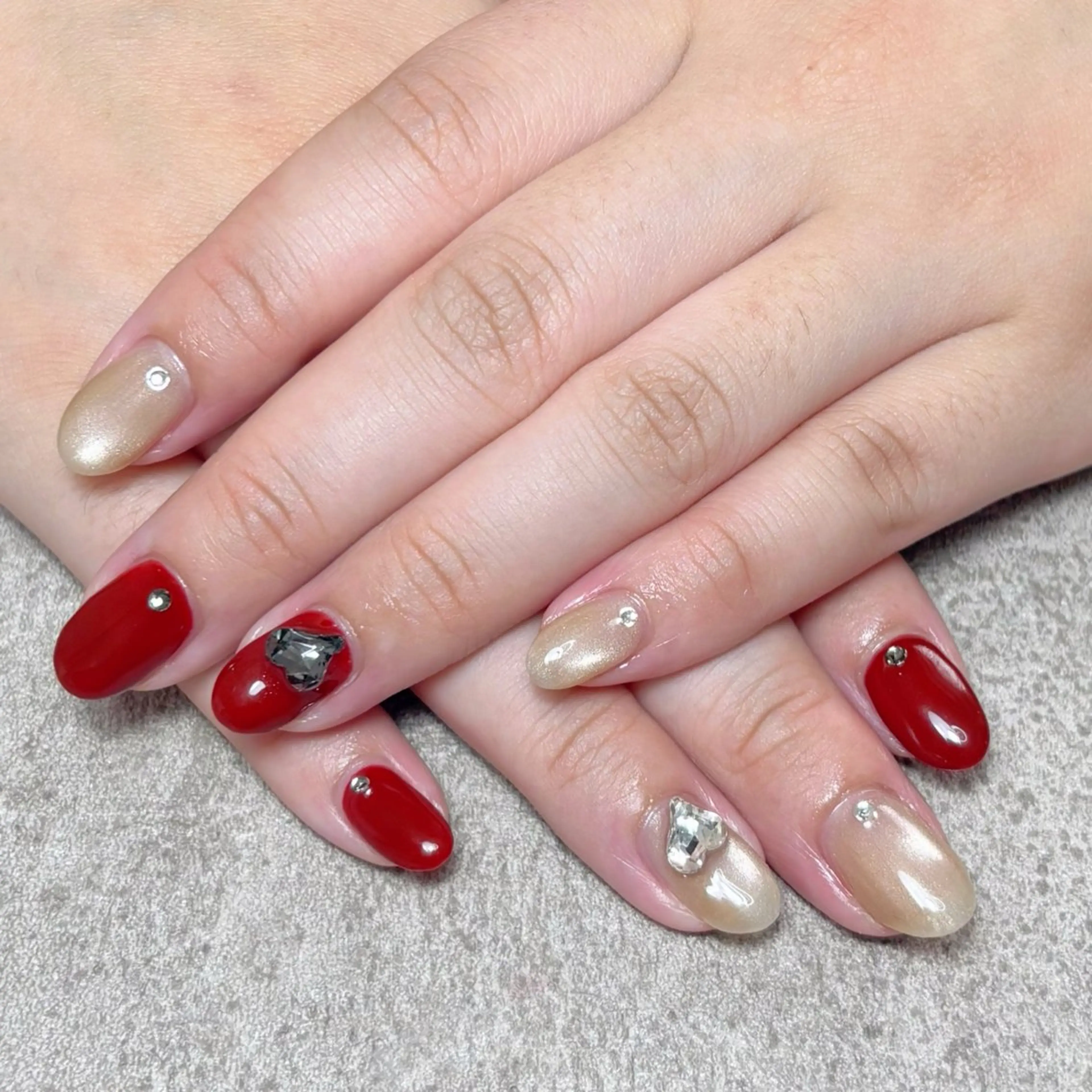 ネイル ハンドネイル nailroom DIASOMNIAのネイルデザイン