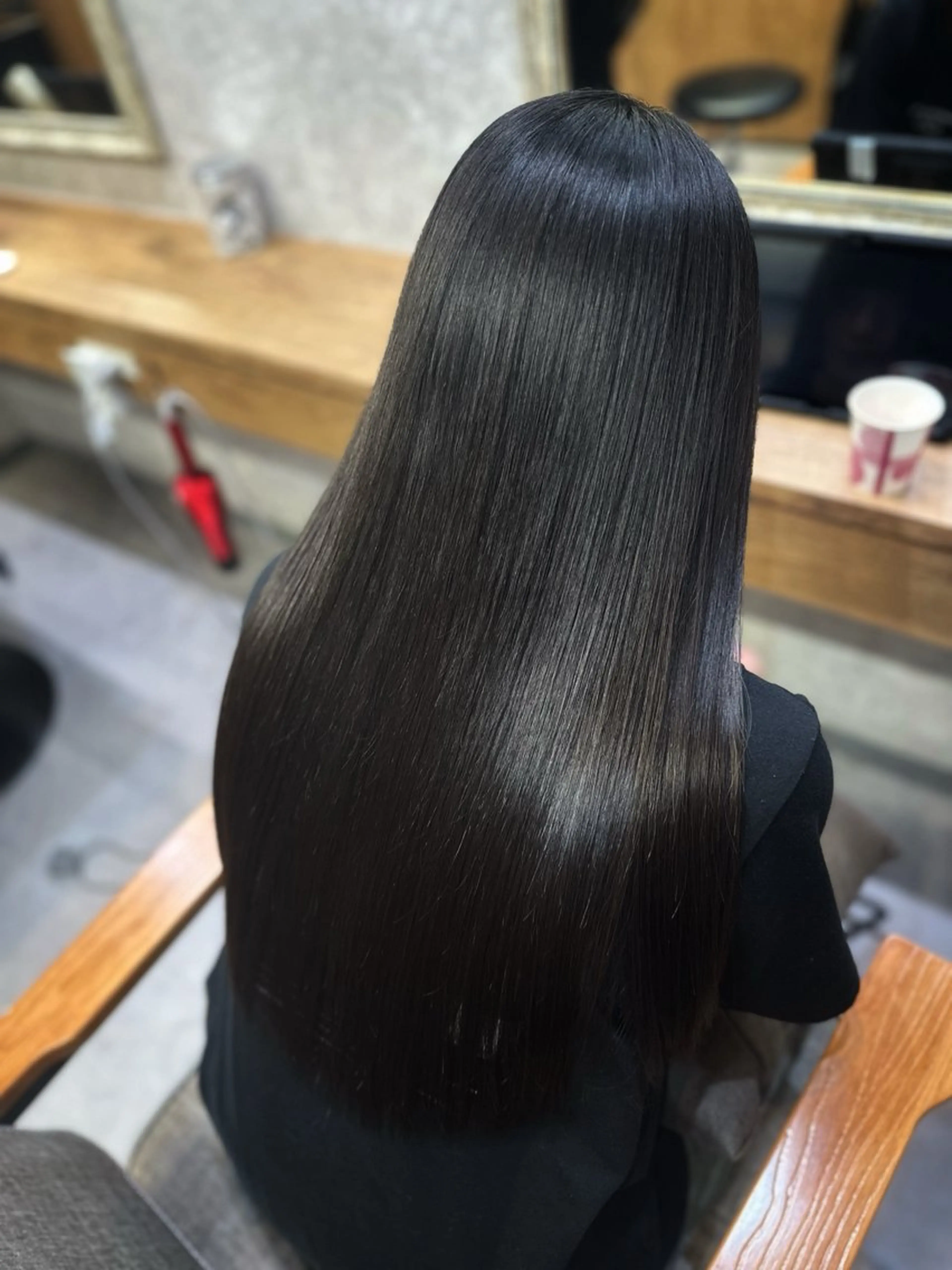 セミロング カット 縮毛矯正 トリートメント 髪質改善/縮毛矯正/ 艶髪/根本和也のヘアスタイル