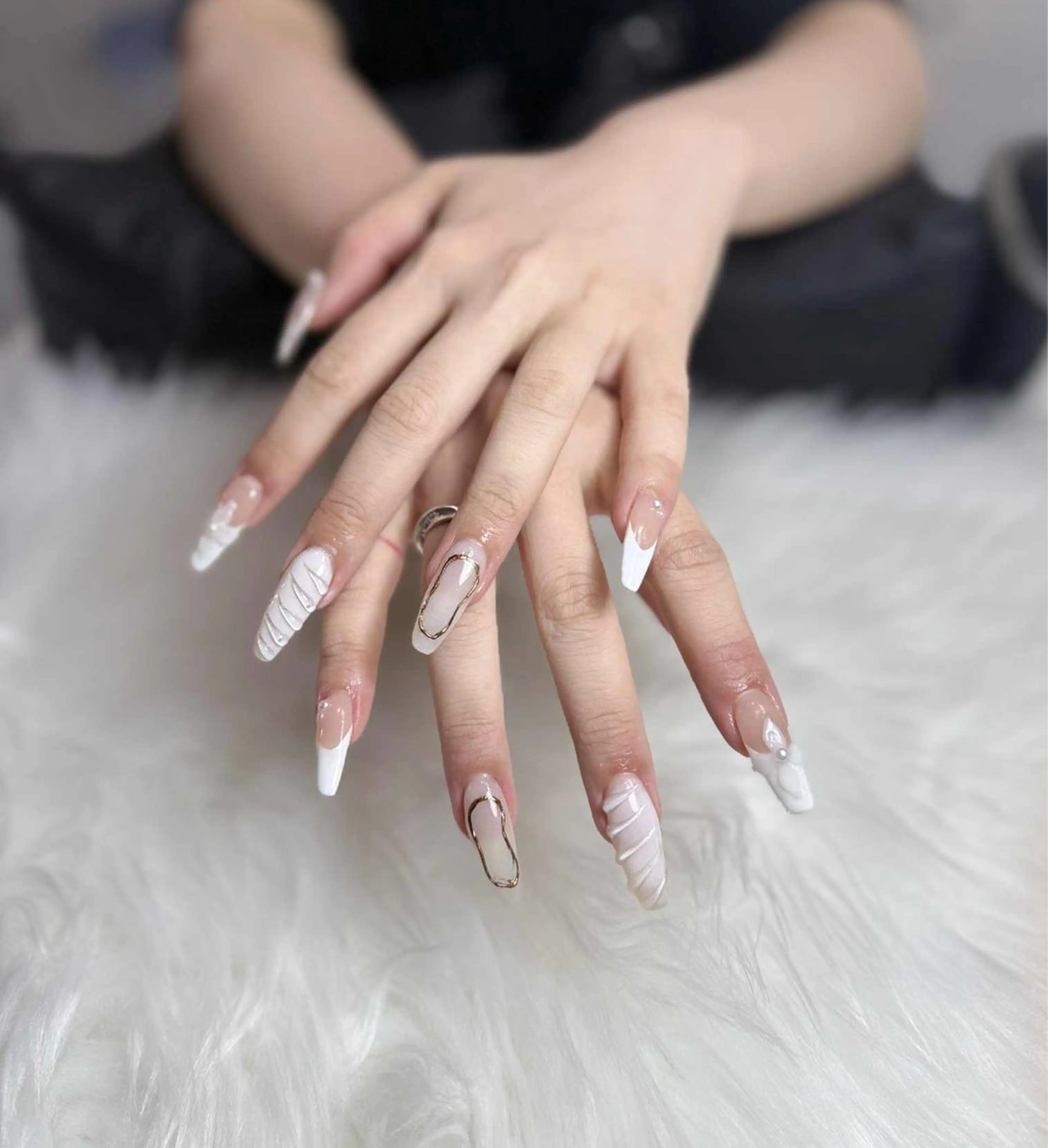 ネイル オーロラネイル チークネイル フットネイル フレンチネイル ジェルネイル ハンドネイル Nichi Nailsのネイルデザイン