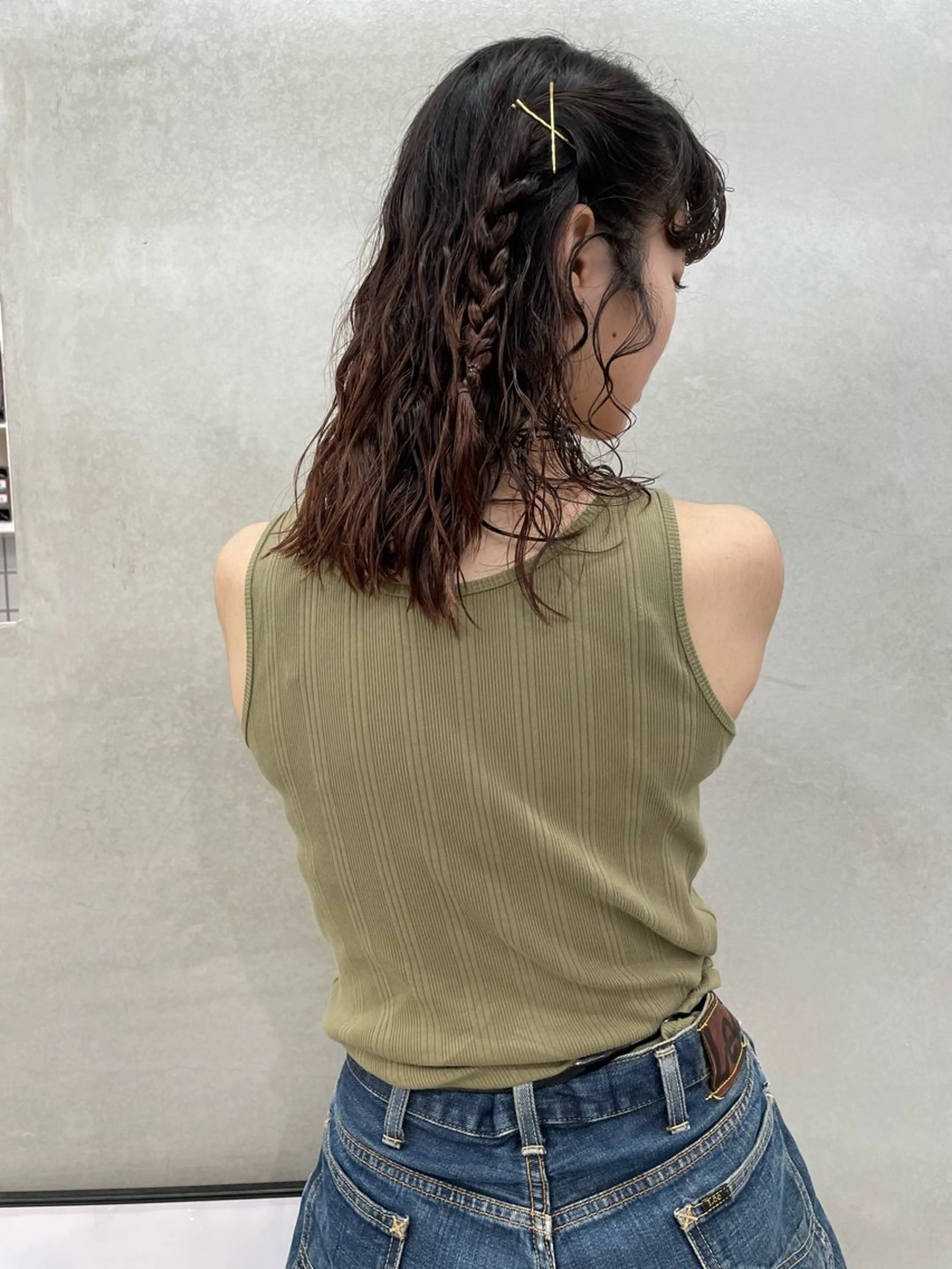 セミロング カラー パーマ ショート/ボブ/似 合わせ/顔周りカットのヘアスタイル