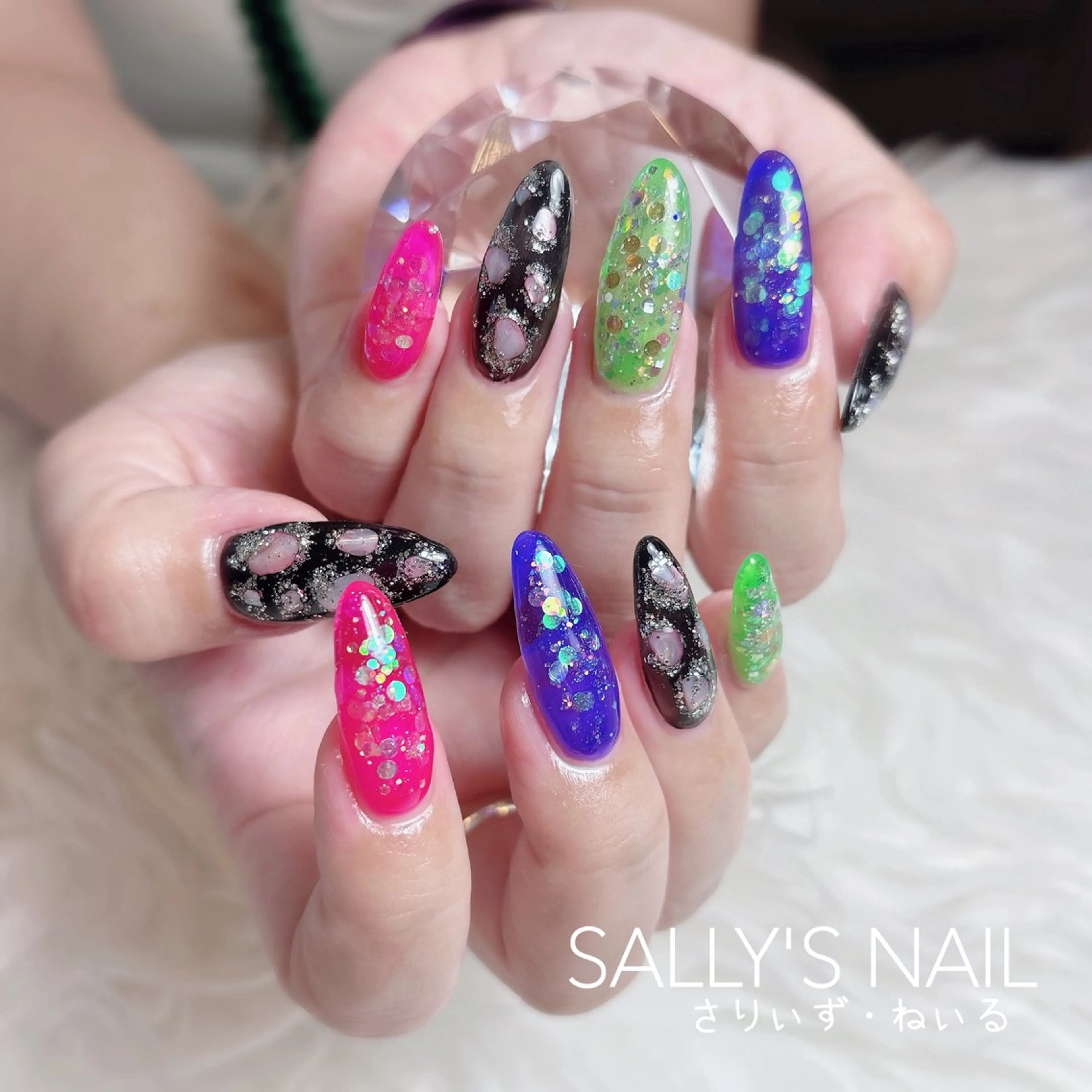 ネイル ジェルネイル ネイルチップ 野村 リサのネイルデザイン