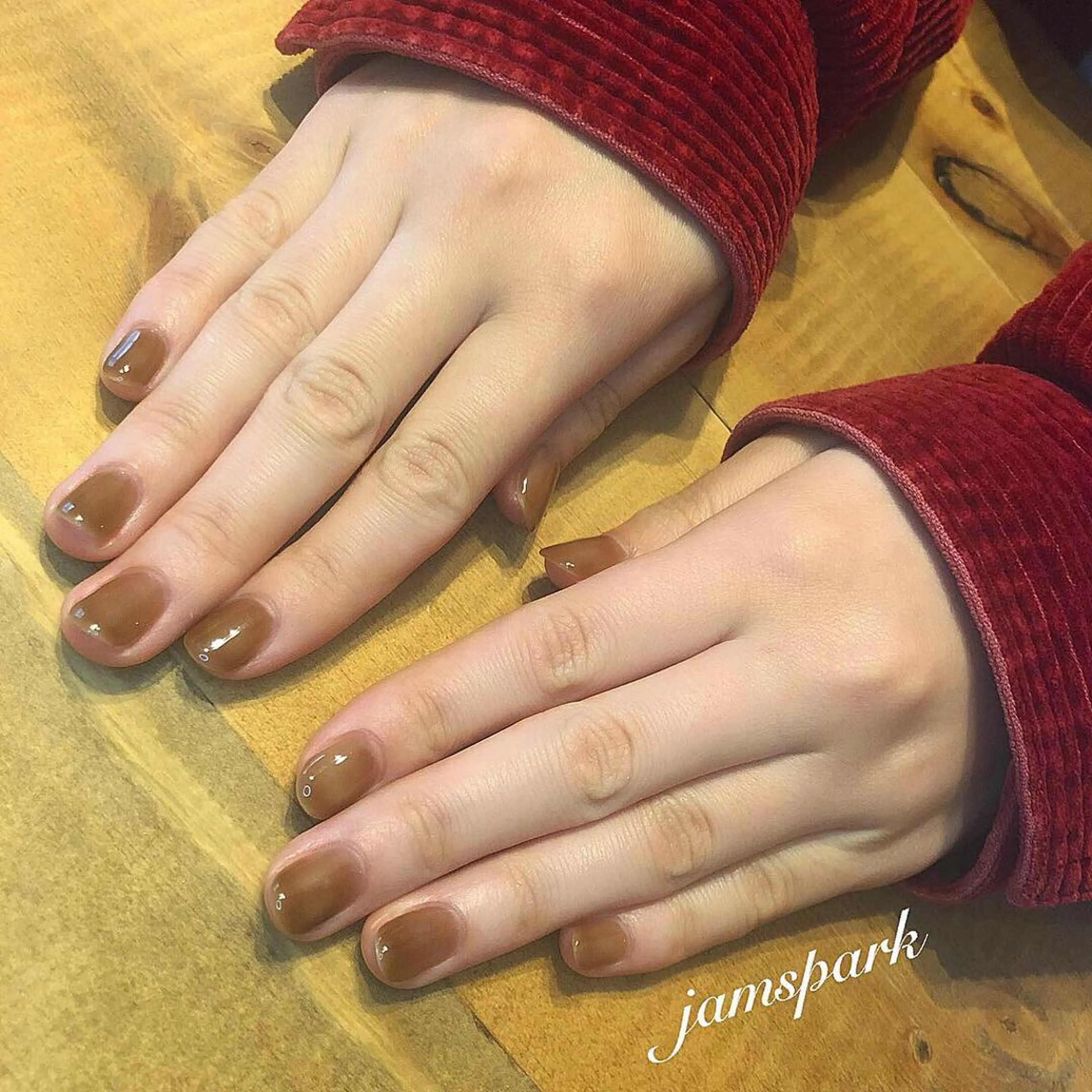 ネイル ブラウン ジェルネイル グラデーション ワンカラーネイル ショートネイル ハンドネイル jamspark ✨のネイルデザイン